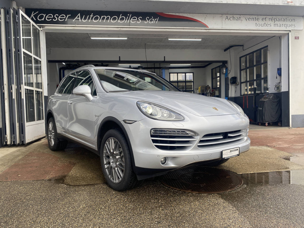 PORSCHE Cayenne 3.0 V6 S Hybrid, Full-Hybrid Petrol/Electric, Second hand / Used, Automatic - 3
