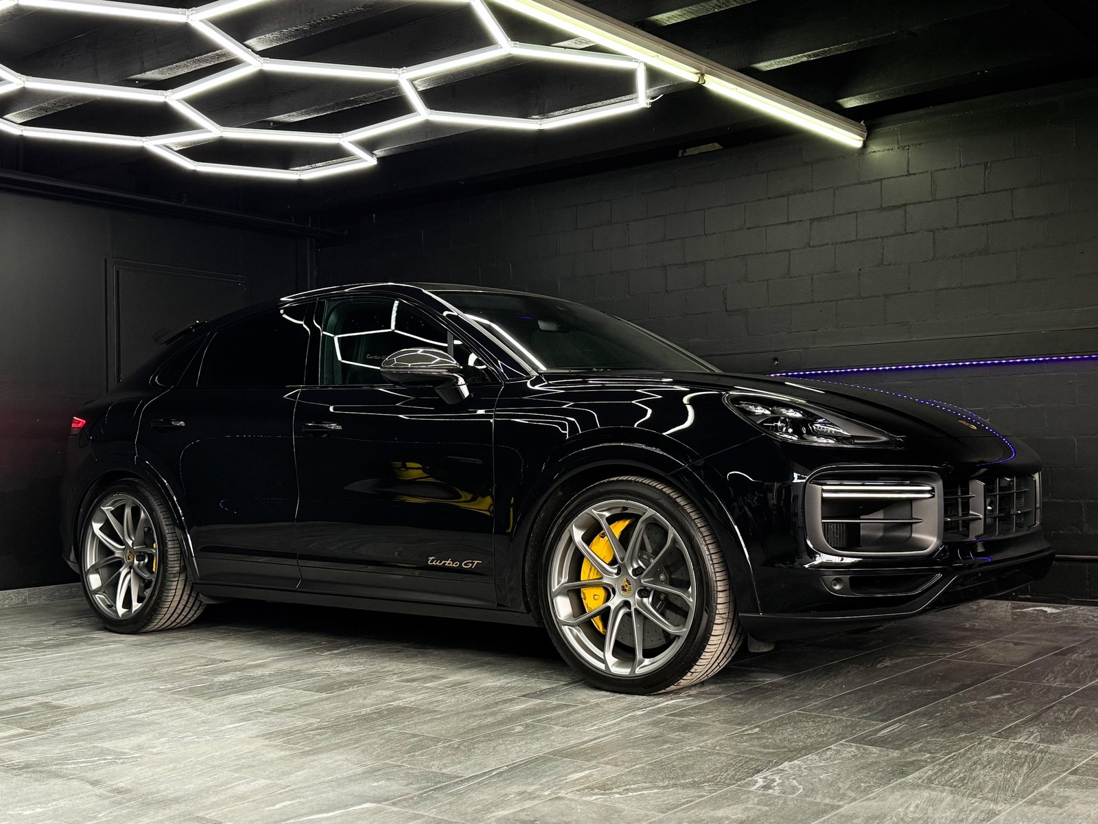 PORSCHE Cayenne Turbo GT, Petrol, Second hand / Used, Automatic - 2