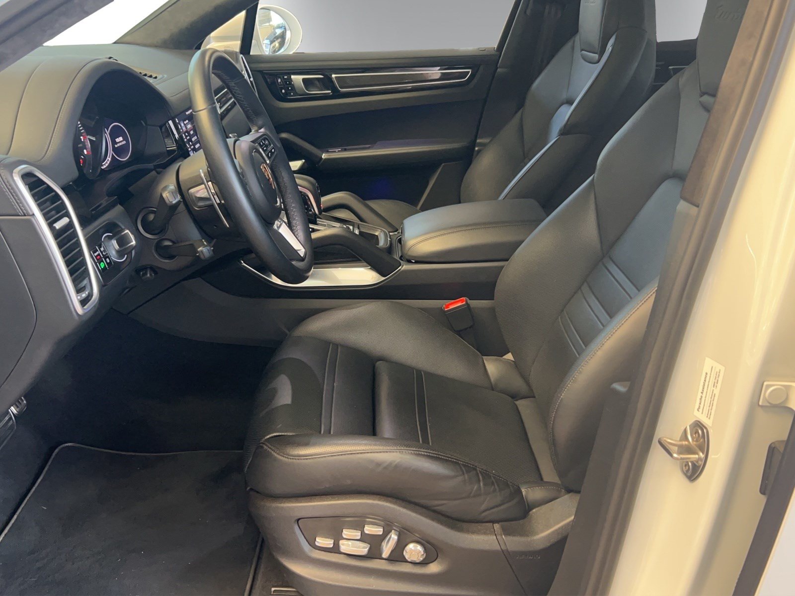 PORSCHE Cayenne Turbo Coupé, Petrol, Second hand / Used, Automatic - 7