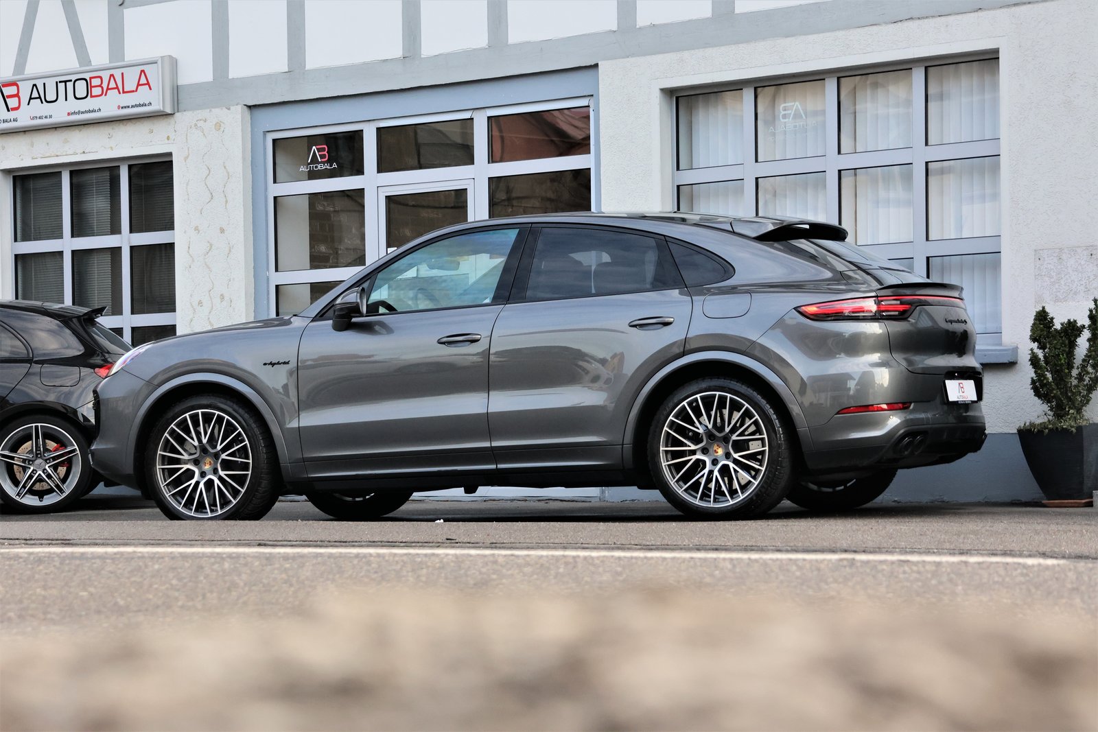PORSCHE Cayenne Turbo Coupé S E-Hybrid (CH) 2+2y, Hybride Rechargeable Essence/Électricité, Occasion / Utilisé, Automatique - 4