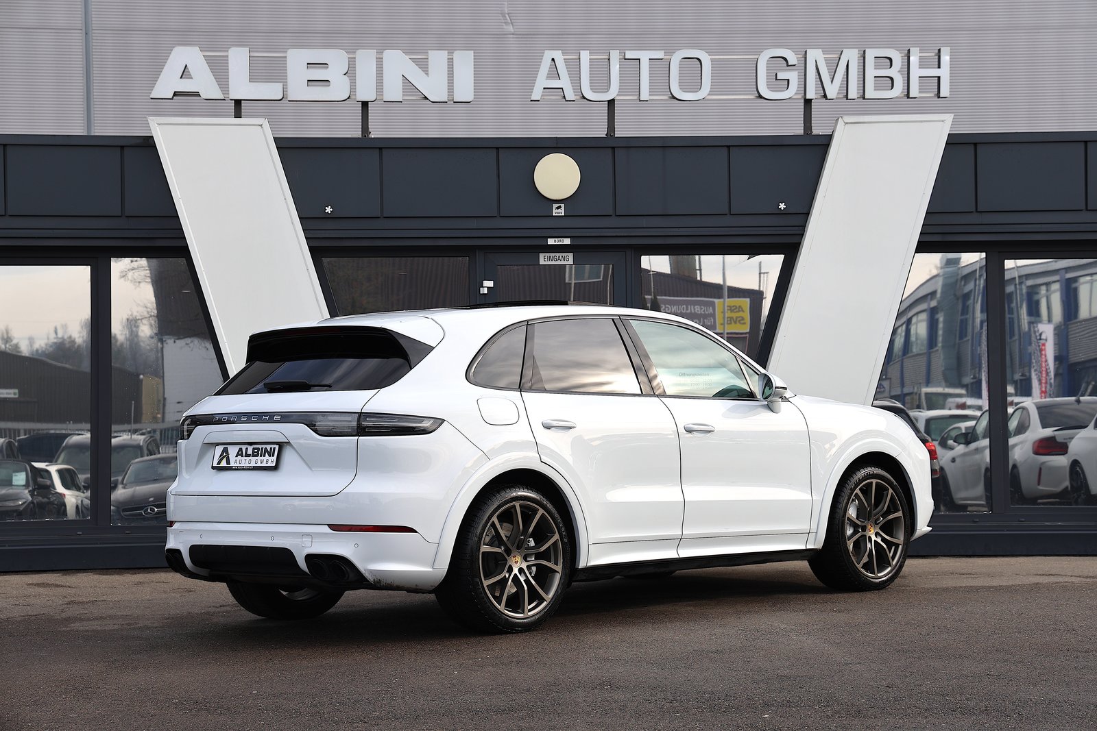 PORSCHE Cayenne Turbo, Petrol, Second hand / Used, Automatic - 4