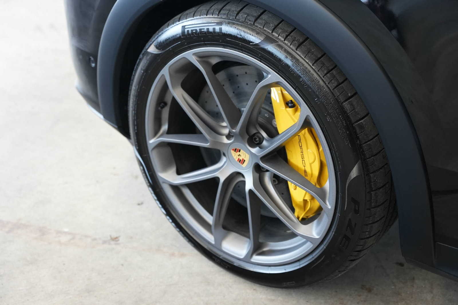 PORSCHE Cayenne Turbo E-Hybrid Coupé GT-Paket, Plug-in-Hybrid Petrol/Electric, Second hand / Used, Automatic - 6