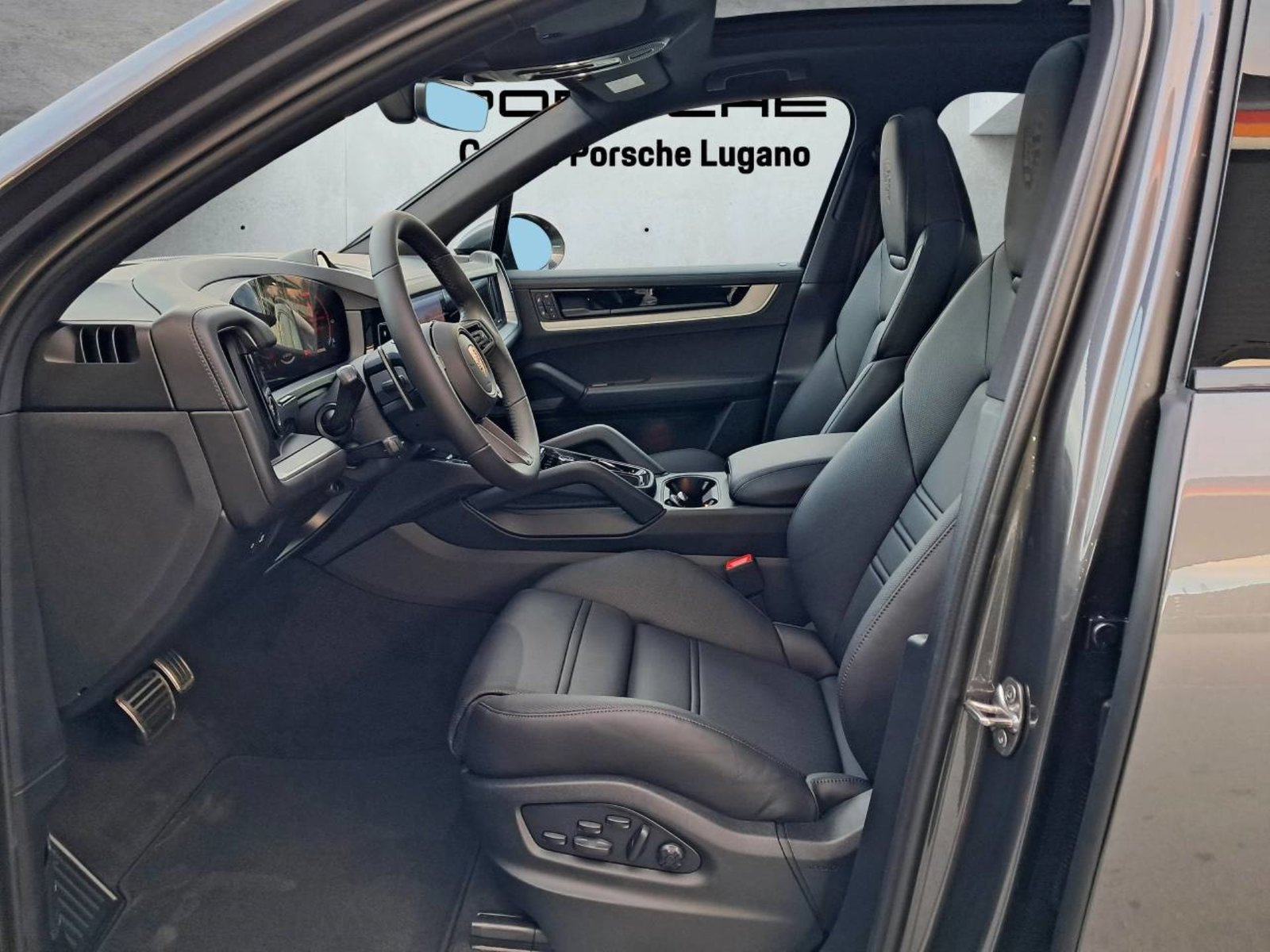 PORSCHE Cayenne S, Petrol, Second hand / Used, Automatic - 4
