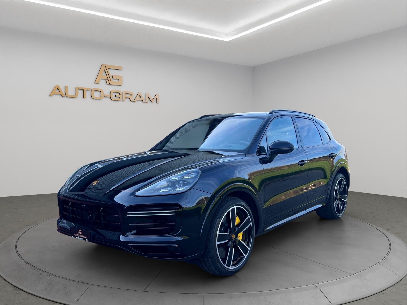 PORSCHE Cayenne Turbo