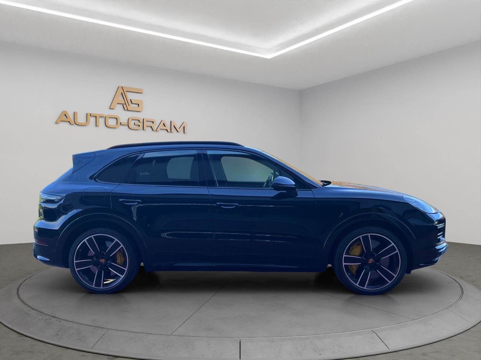 PORSCHE Cayenne Turbo, Petrol, Second hand / Used, Automatic - 6