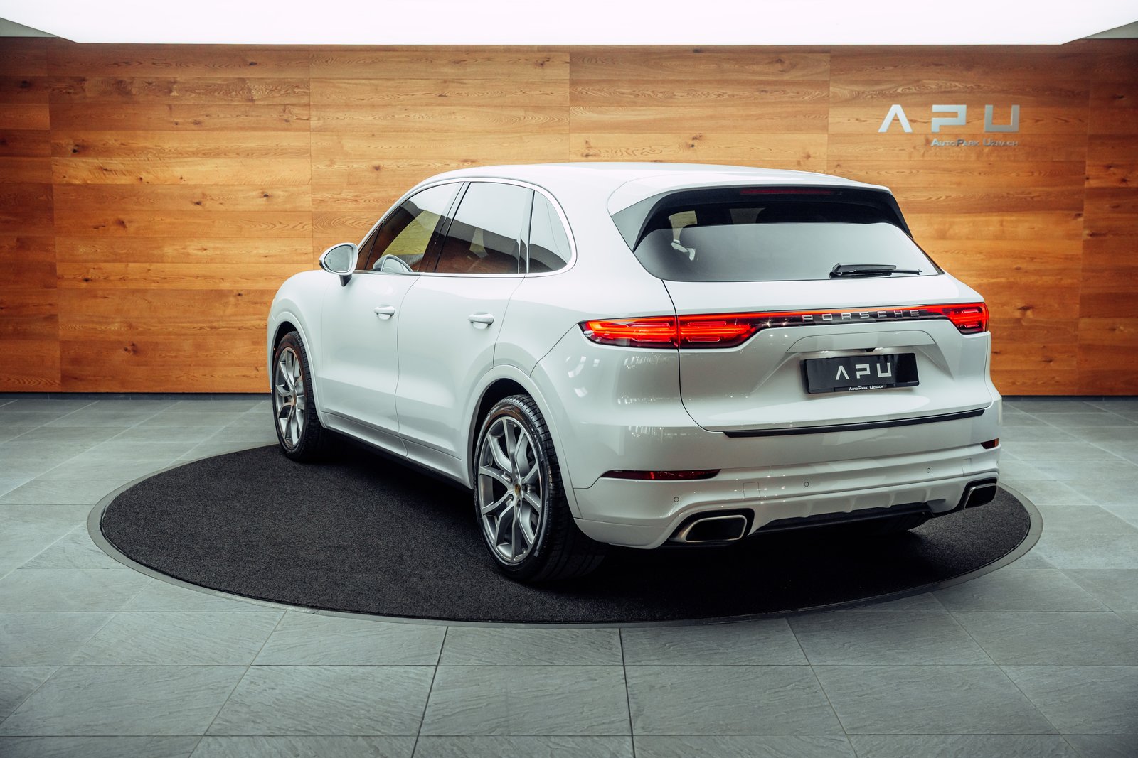 PORSCHE Cayenne, Petrol, Second hand / Used, Automatic - 3