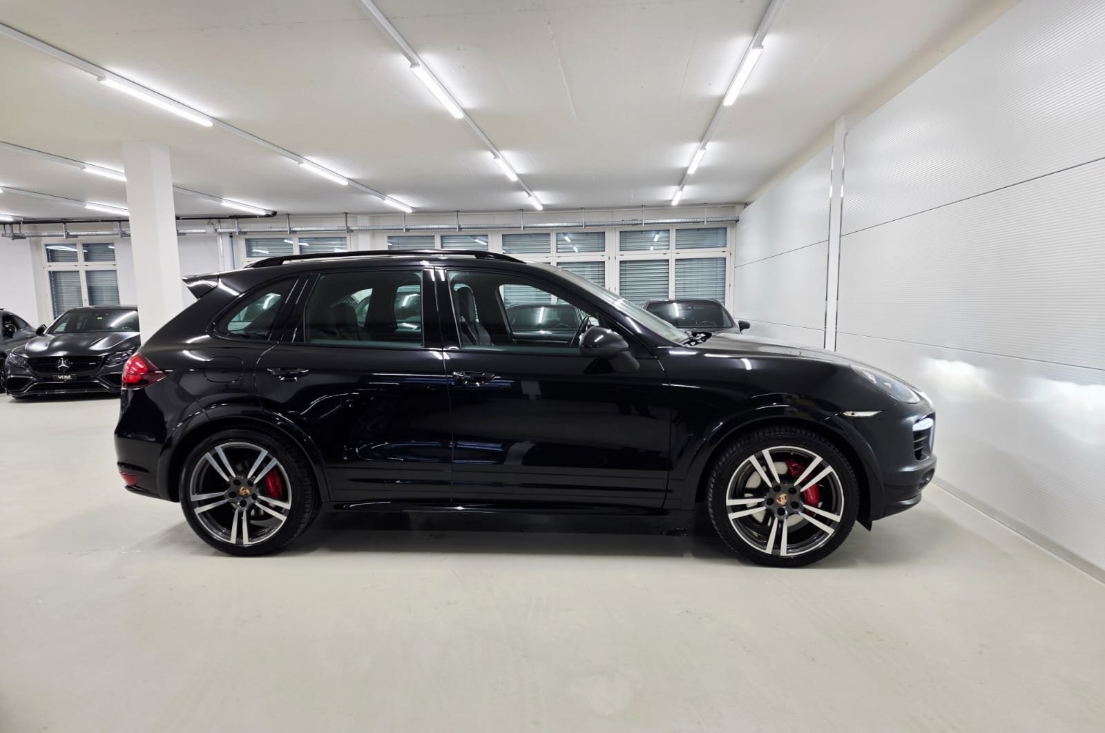 PORSCHE Cayenne GTS *CH-Fahrzeug* *Porsche-Approved-Garantie, Petrol, Second hand / Used, Automatic - 6