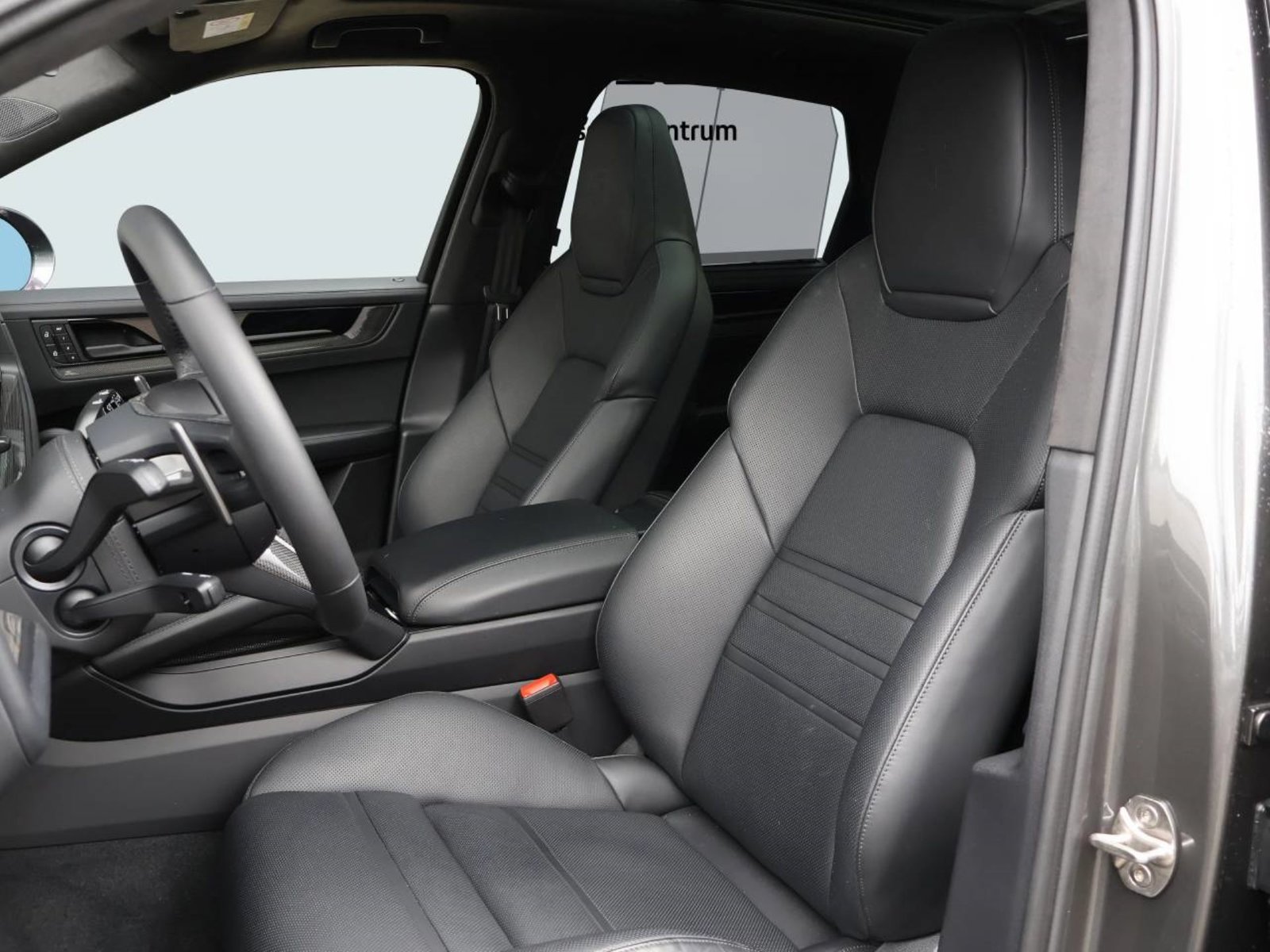 PORSCHE Cayenne GTS, Benzin, Occasion / Gebraucht, Automatik - 5