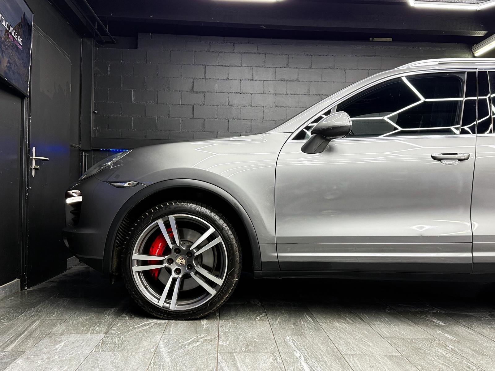 PORSCHE Cayenne Turbo, Petrol, Second hand / Used, Automatic - 5