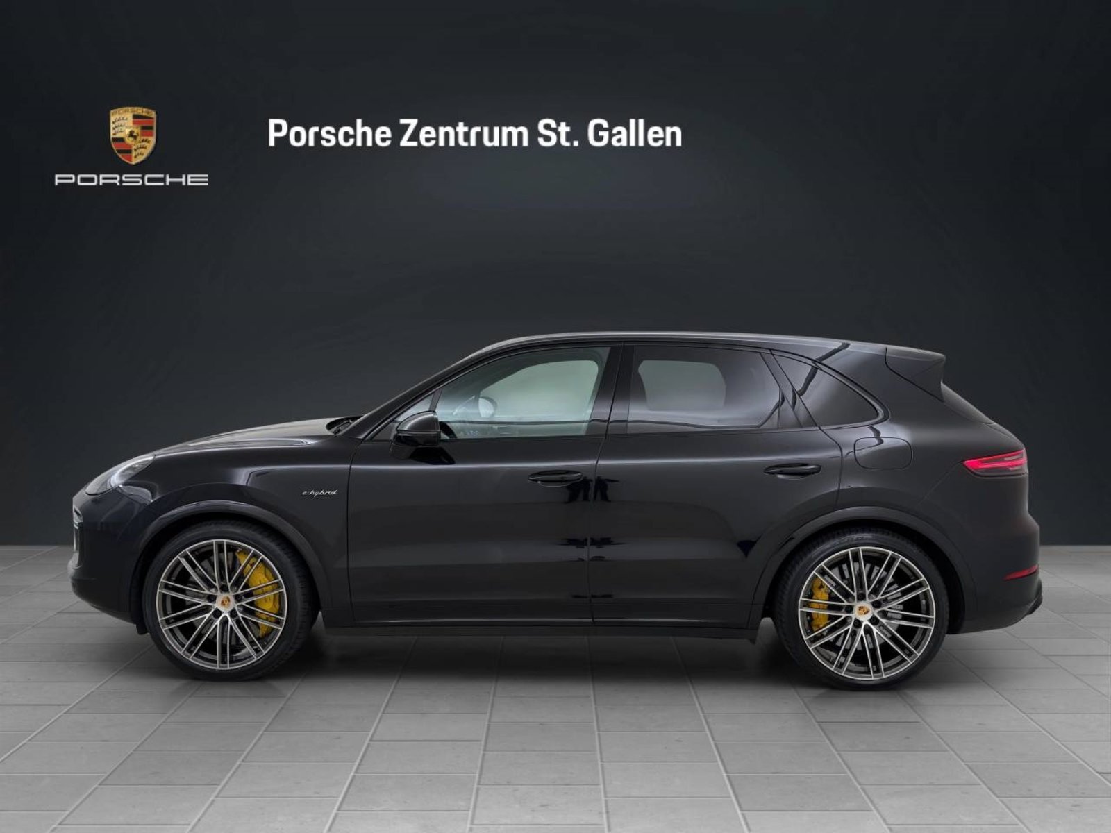 PORSCHE Cayenne Turbo S E-Hybrid, Plug-in-Hybrid Petrol/Electric, Second hand / Used, Automatic - 2