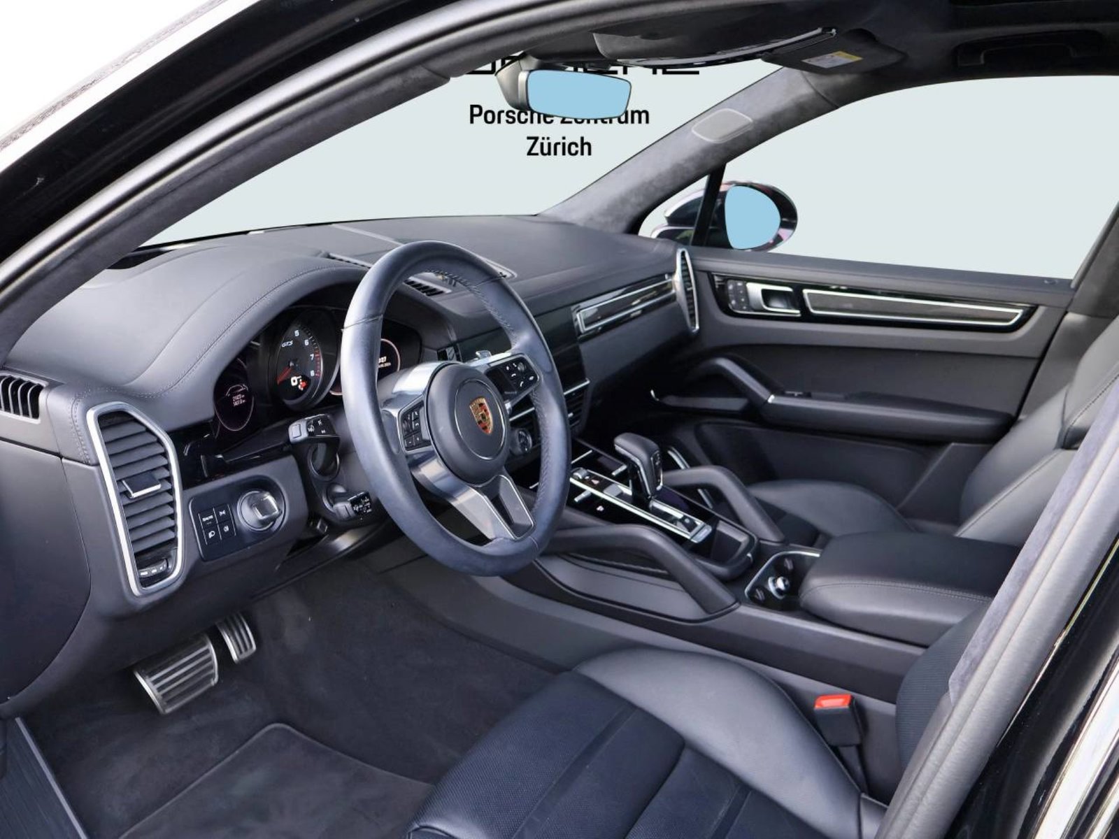 PORSCHE Cayenne GTS, Petrol, Second hand / Used, Automatic - 4