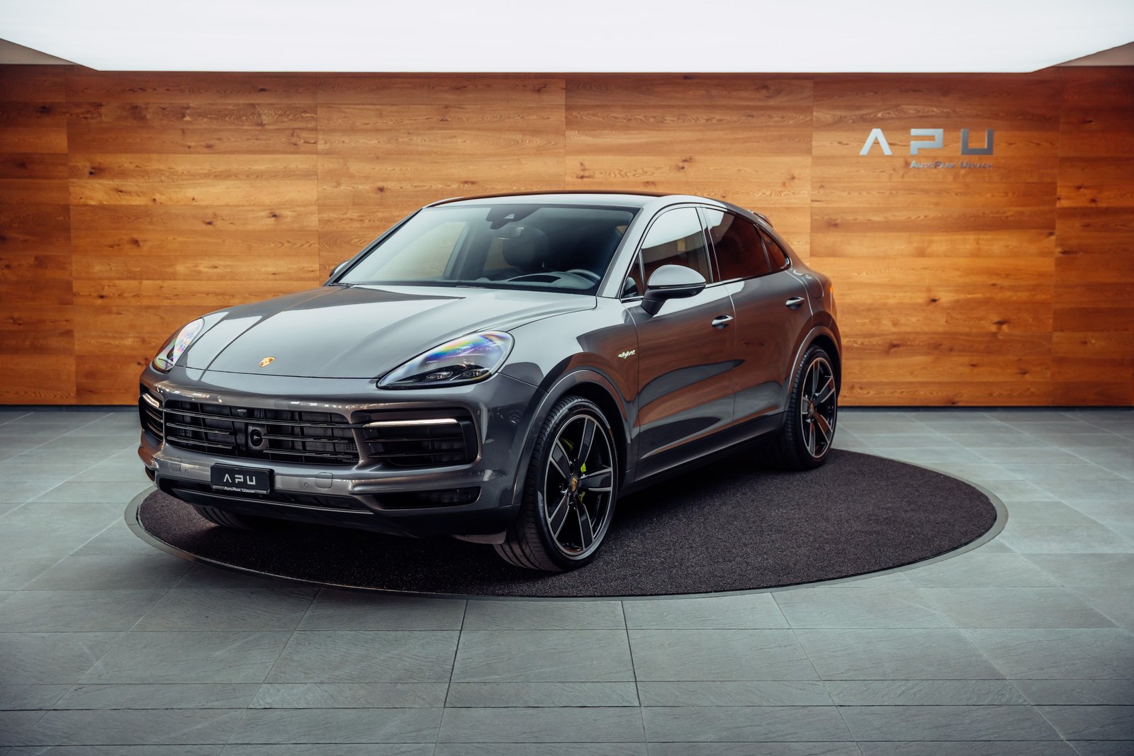 PORSCHE Cayenne Coupé E-Hybrid, Plug-in-Hybrid Petrol/Electric, Second hand / Used, Automatic - 4