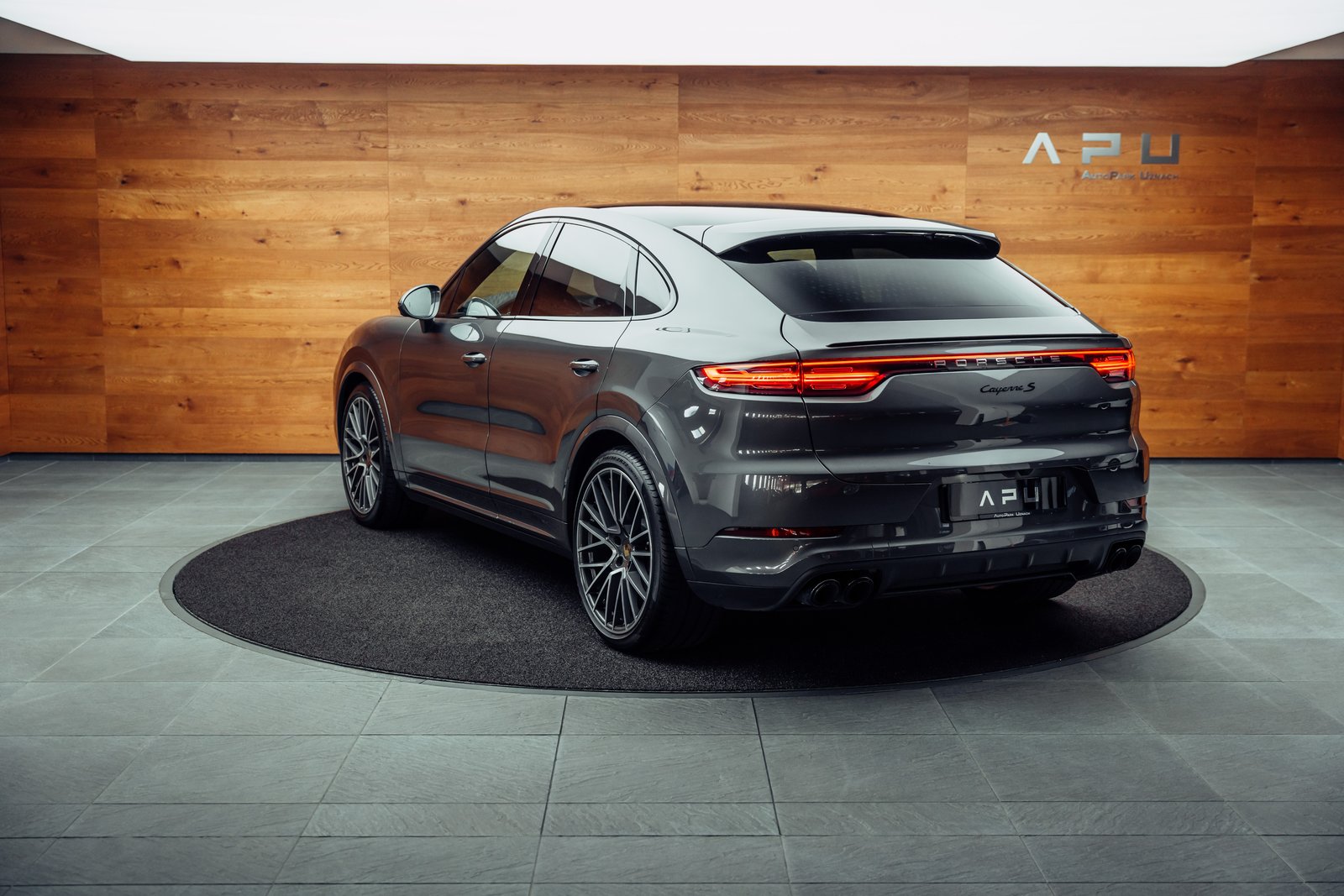 PORSCHE Cayenne S Coupé, Petrol, Second hand / Used, Automatic - 3