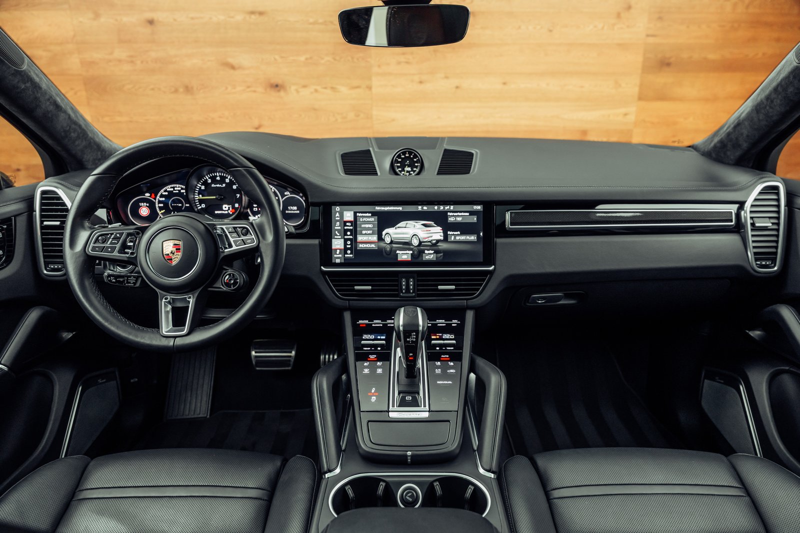 PORSCHE Cayenne Turbo Coupé S E-Hybrid, Plug-in-Hybrid Petrol/Electric, Second hand / Used, Automatic - 5