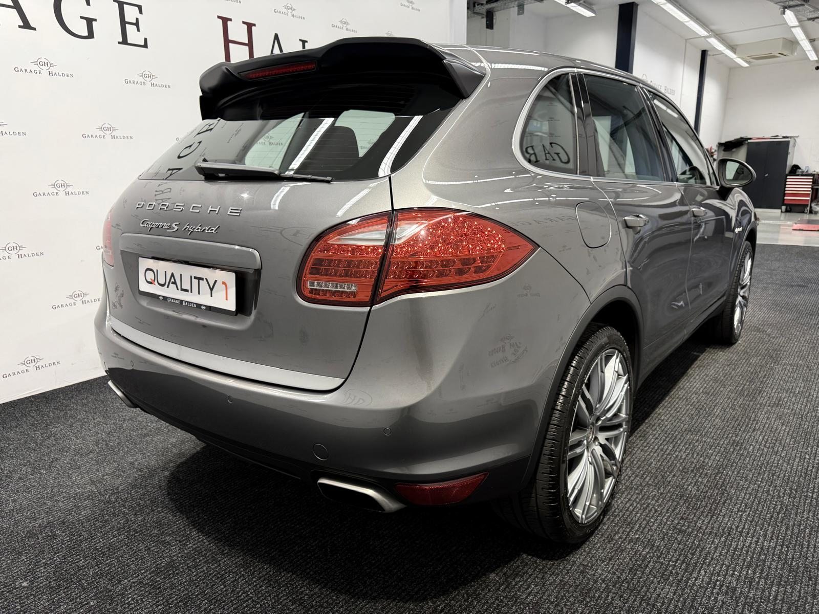 PORSCHE Cayenne 3.0 V6 S Hybrid, Full-Hybrid Petrol/Electric, Second hand / Used, Automatic - 7