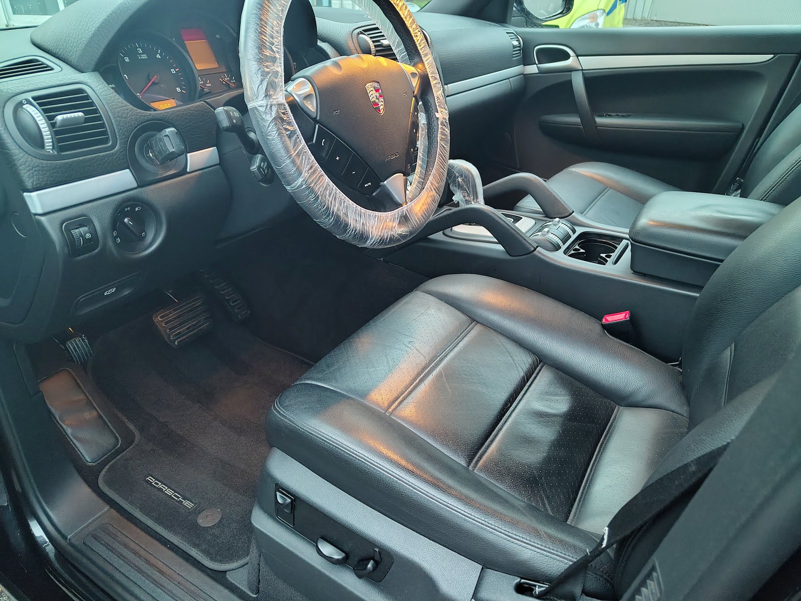 PORSCHE Cayenne Diesel, Diesel, Second hand / Used, Automatic - 5