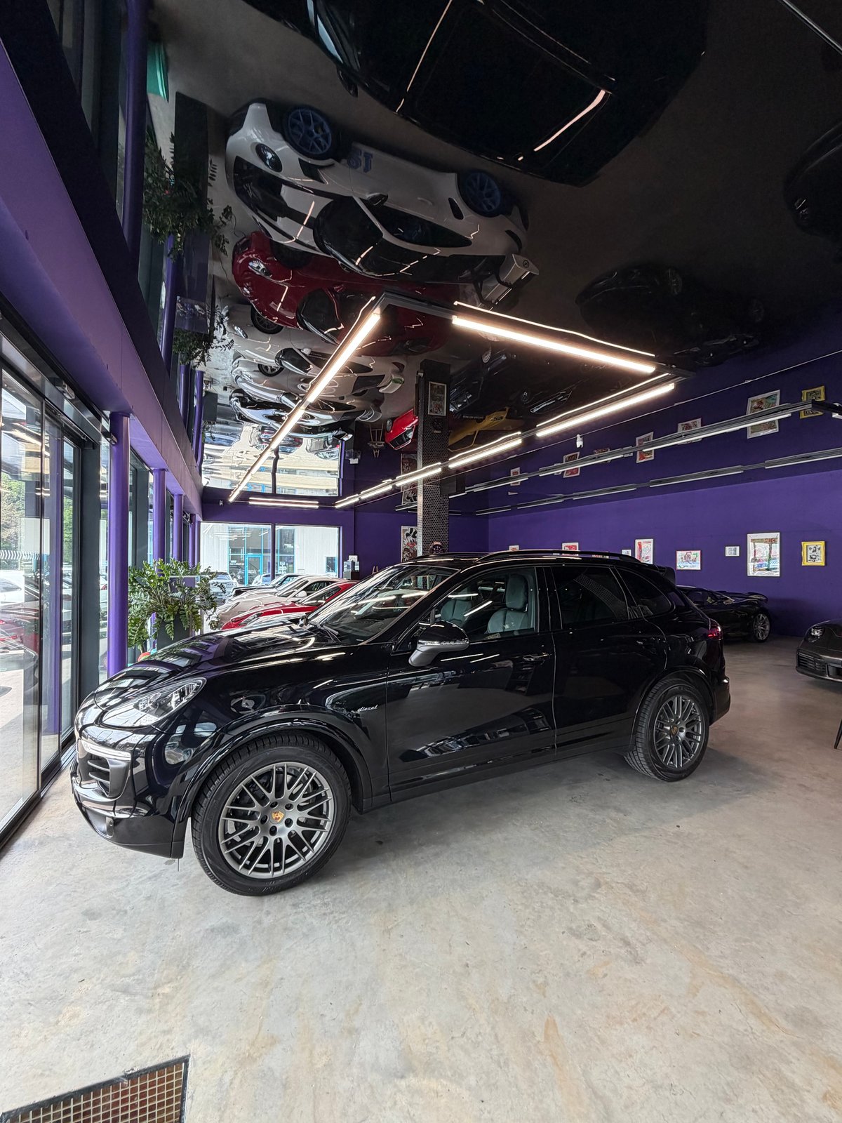 PORSCHE Cayenne Diesel Platinum Edition, Diesel, Second hand / Used, Automatic - 2
