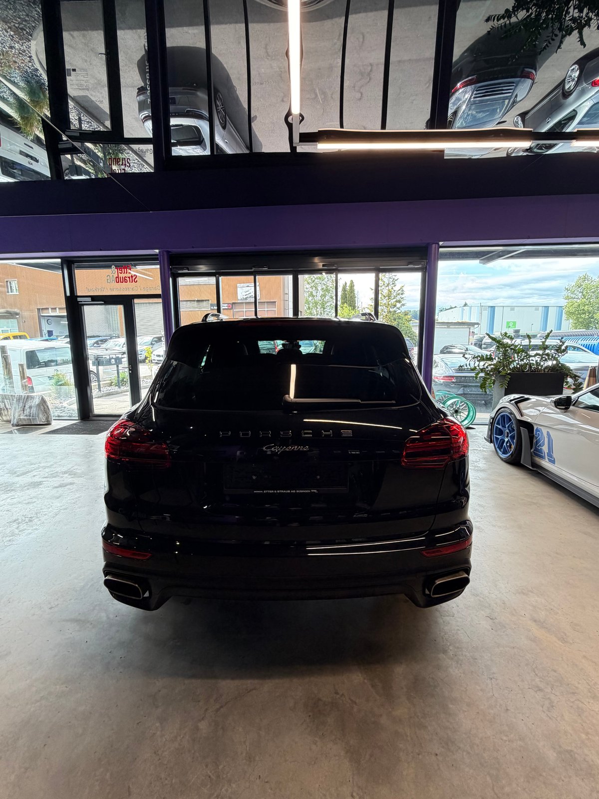 PORSCHE Cayenne Diesel Platinum Edition, Diesel, Second hand / Used, Automatic - 5