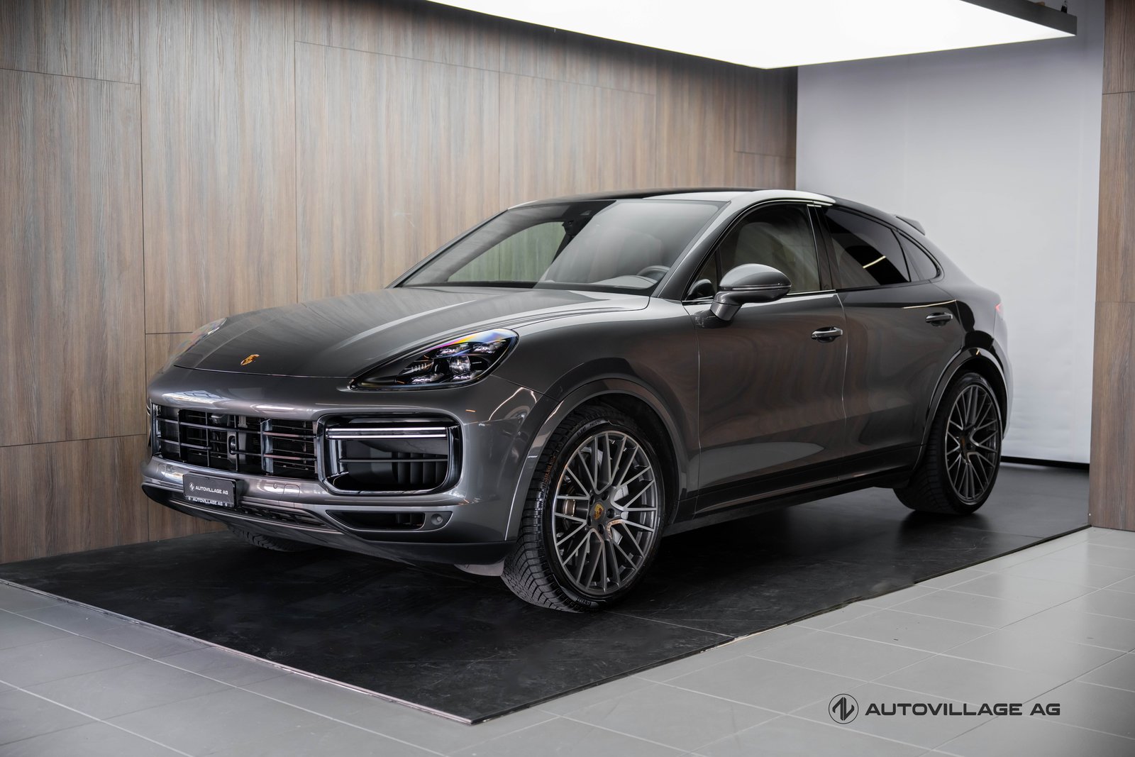 PORSCHE Cayenne Turbo Coupé CH-Fz Approved 09.27