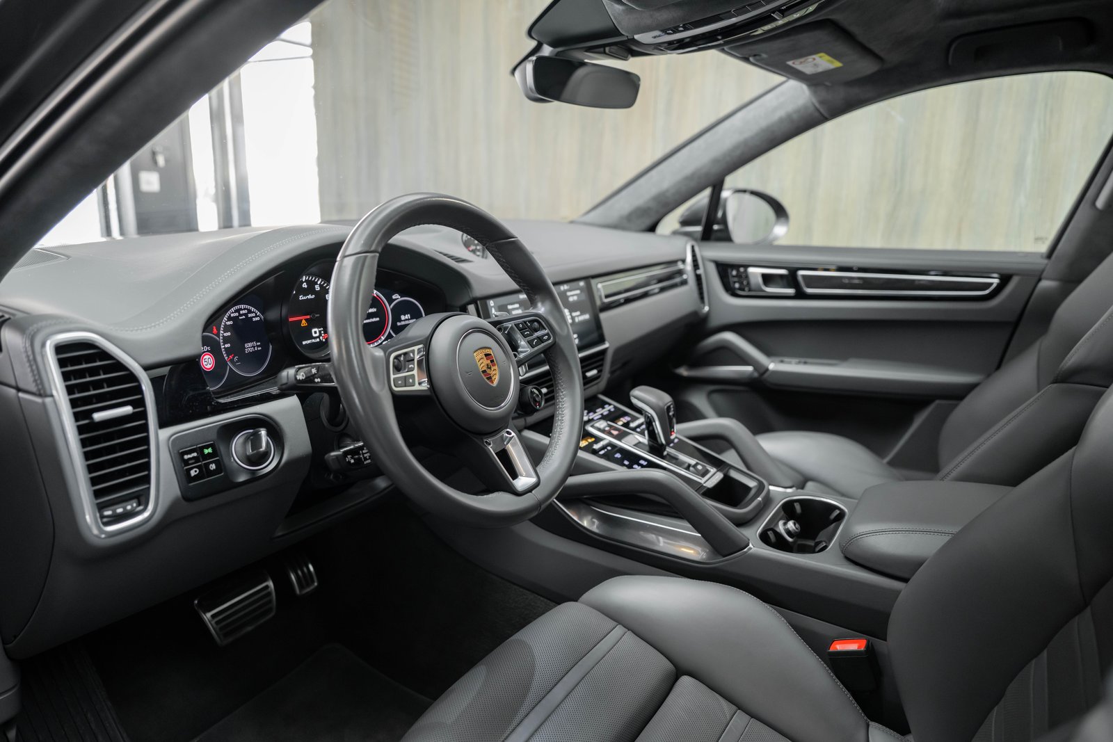 PORSCHE Cayenne Turbo Coupé CH-Fz Approved 09.27, Benzin, Occasion / Gebraucht, Automatik - 4