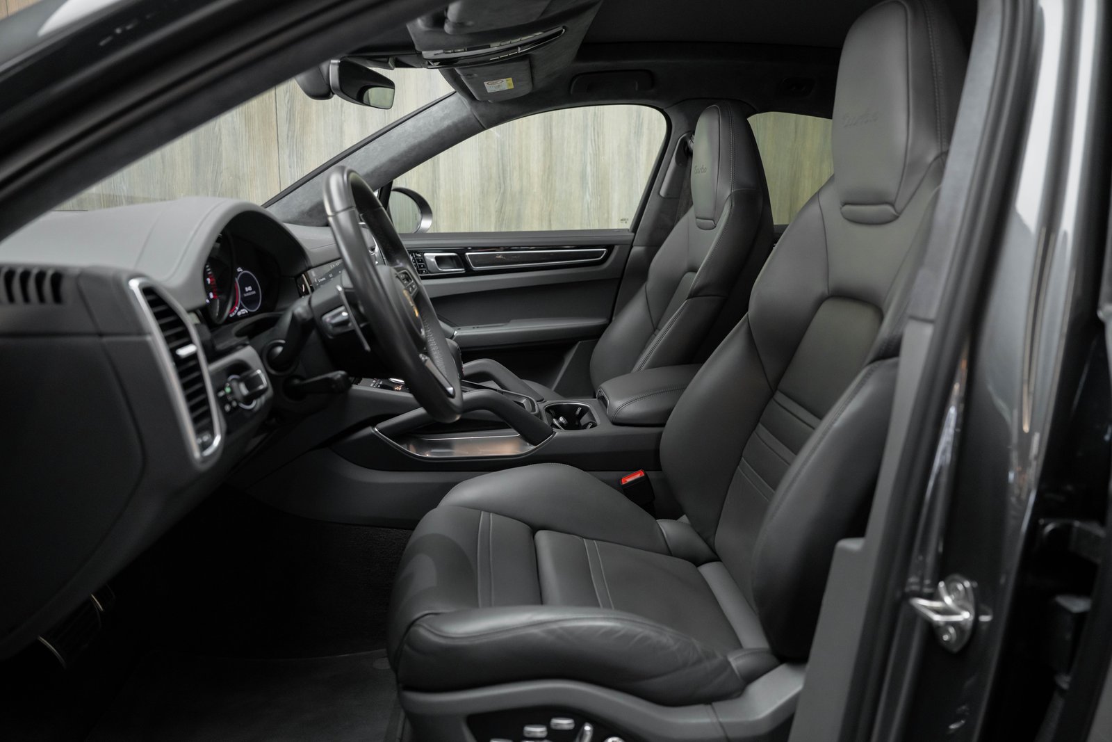 PORSCHE Cayenne Turbo Coupé CH-Fz Approved 09.27, Benzin, Occasion / Gebraucht, Automatik - 5