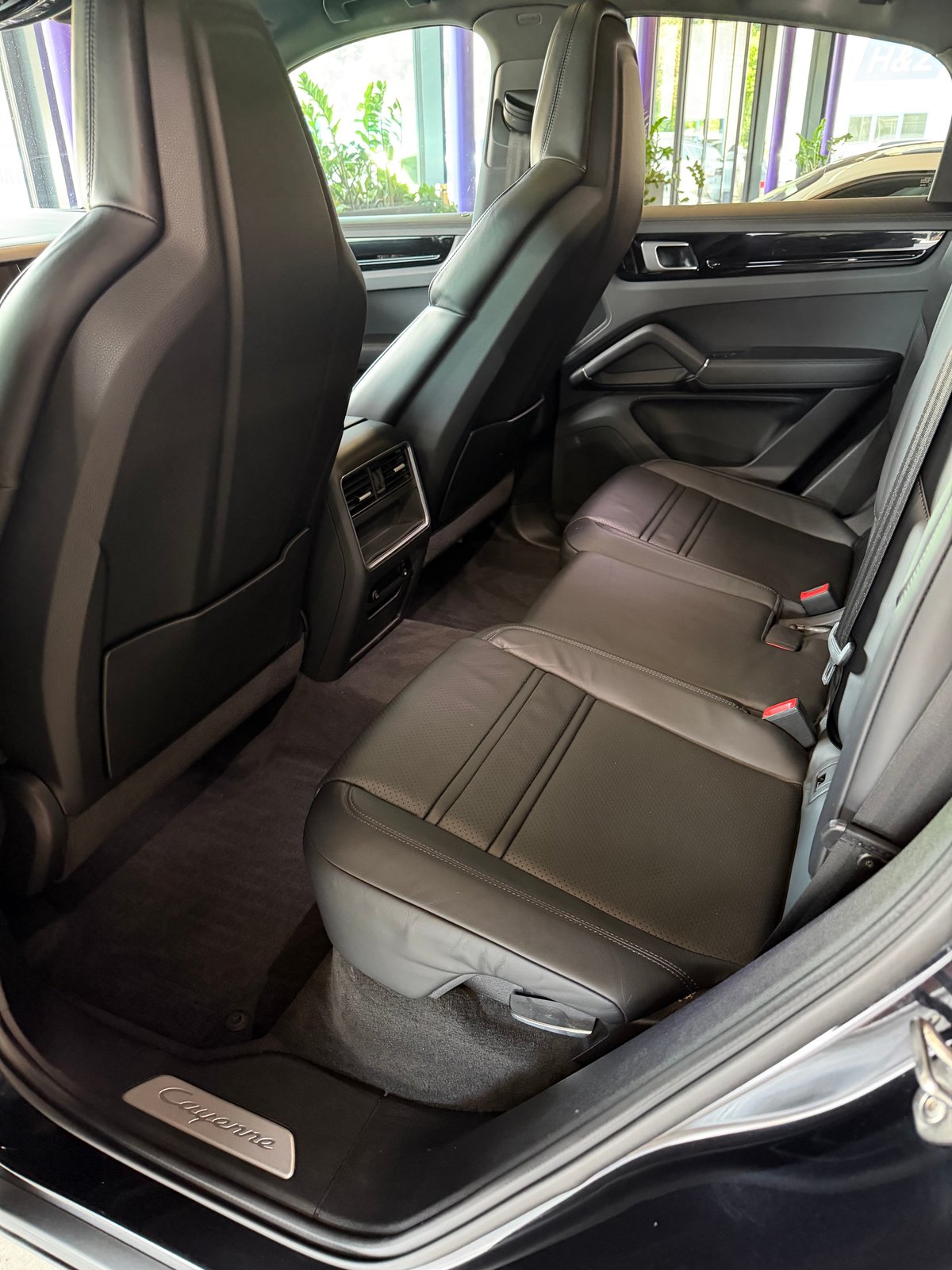 PORSCHE Cayenne Coupé E-Hybrid, Plug-in-Hybrid Benzin/Elektro, Occasion / Gebraucht, Automatik - 2