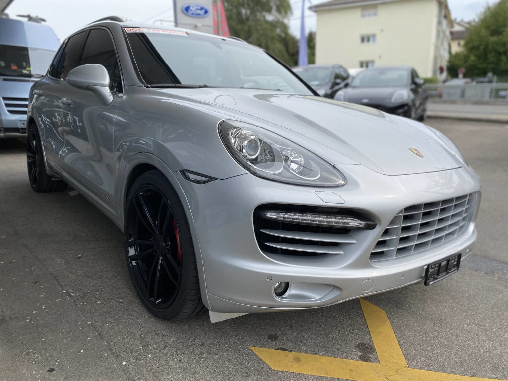 PORSCHE Cayenne 4.8 V8 Turbo TipTronic, Essence, Occasion / Utilisé, Automatique - 2