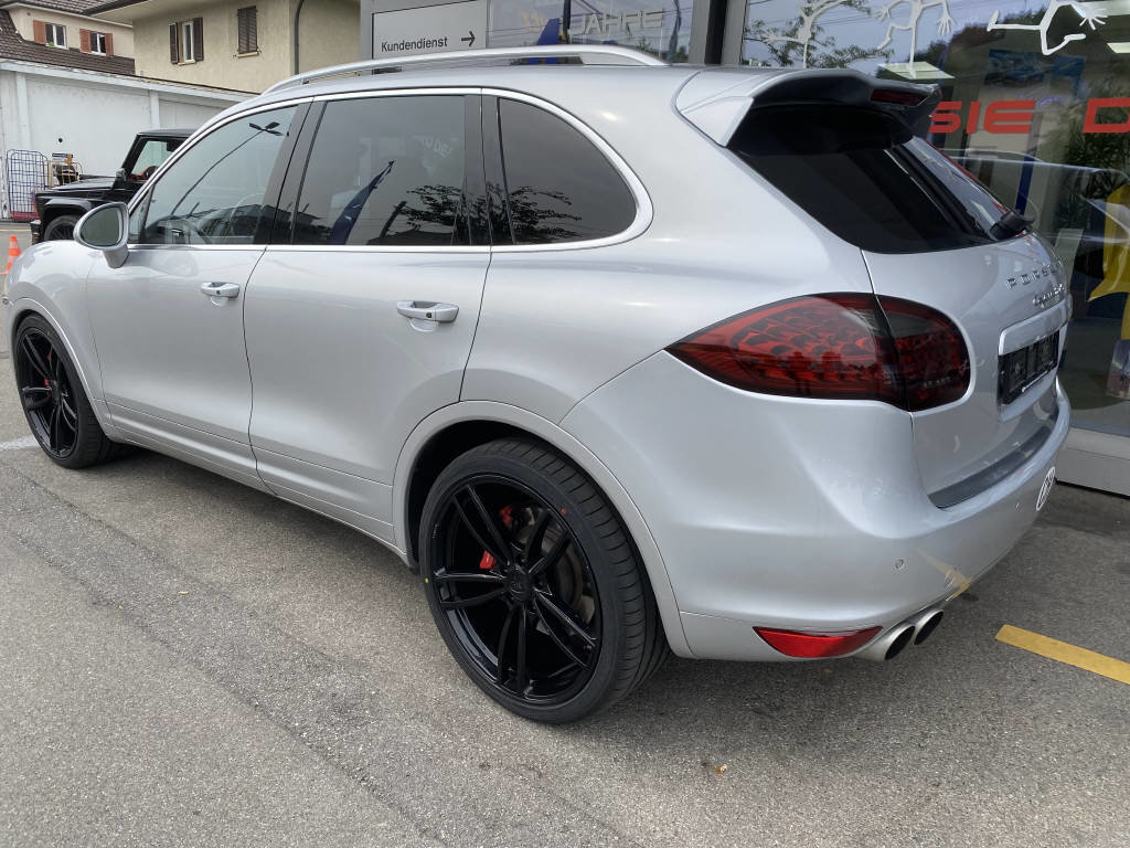 PORSCHE Cayenne 4.8 V8 Turbo TipTronic, Essence, Occasion / Utilisé, Automatique - 5