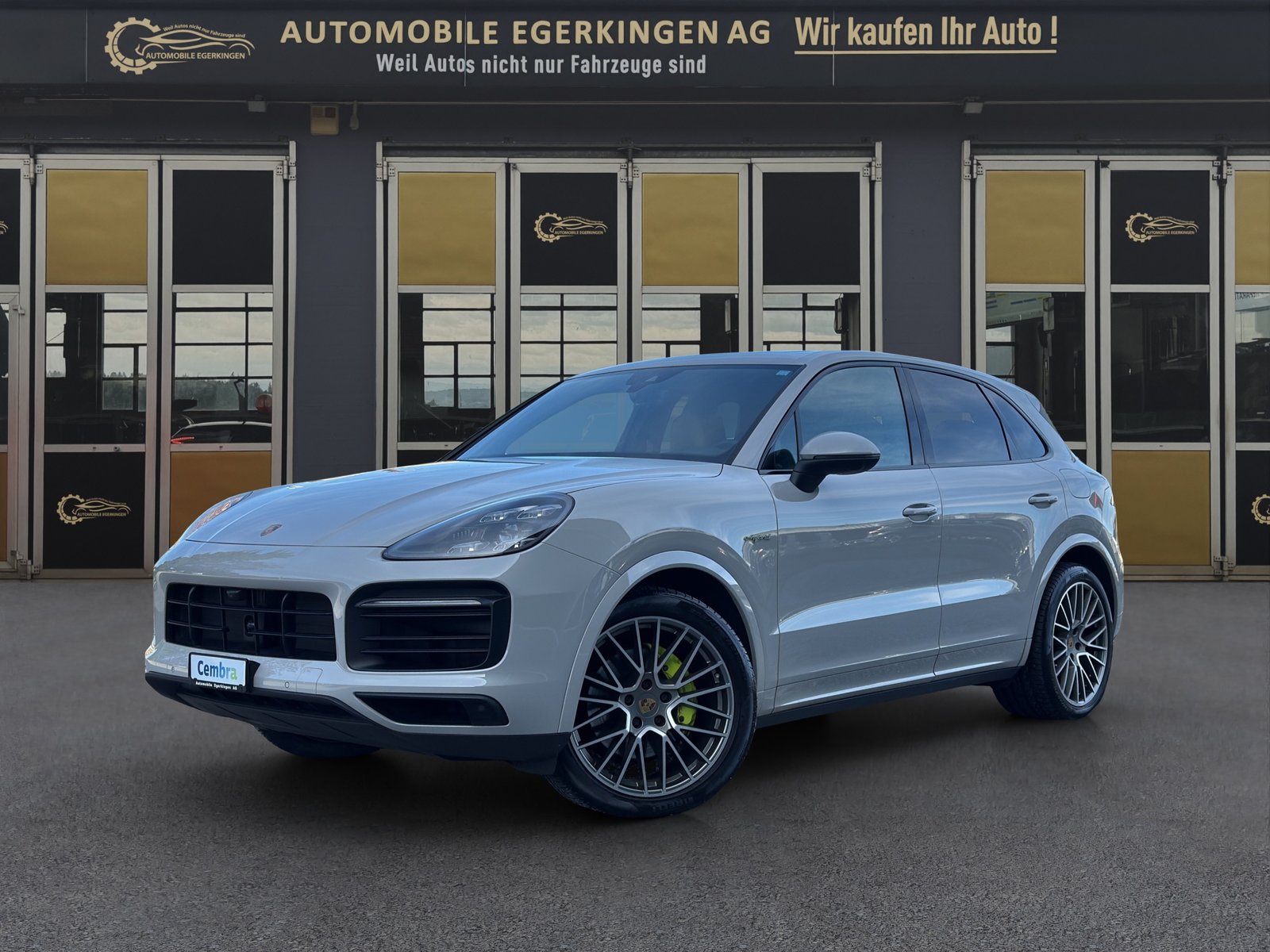 PORSCHE Cayenne 3.0 V6 E-Hybrid Platinum Edition