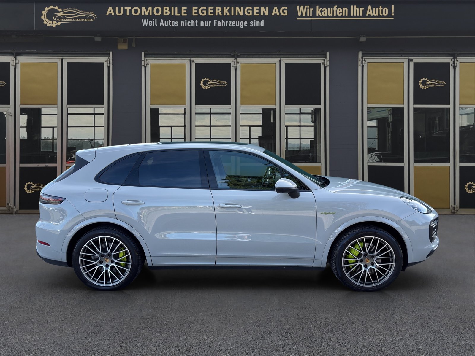 PORSCHE Cayenne 3.0 V6 E-Hybrid Platinum Edition, Plug-in-Hybrid Petrol/Electric, Second hand / Used, Automatic - 4