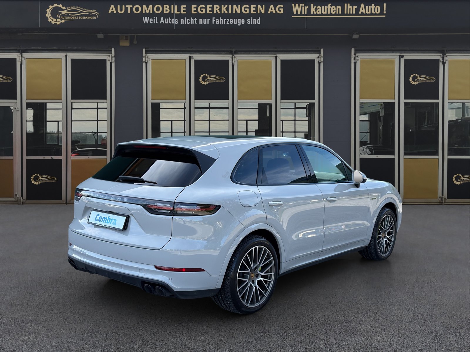 PORSCHE Cayenne 3.0 V6 E-Hybrid Platinum Edition, Plug-in-Hybrid Petrol/Electric, Second hand / Used, Automatic - 5