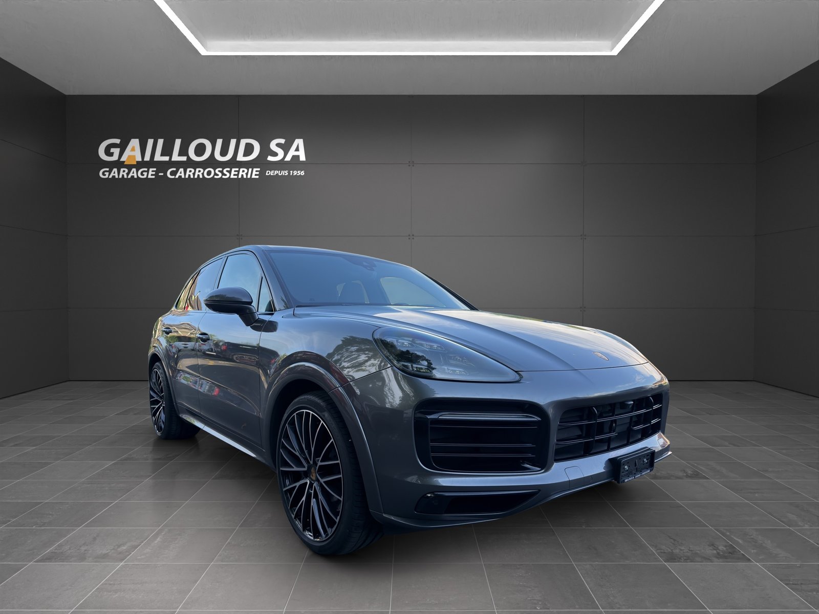 PORSCHE Cayenne GTS