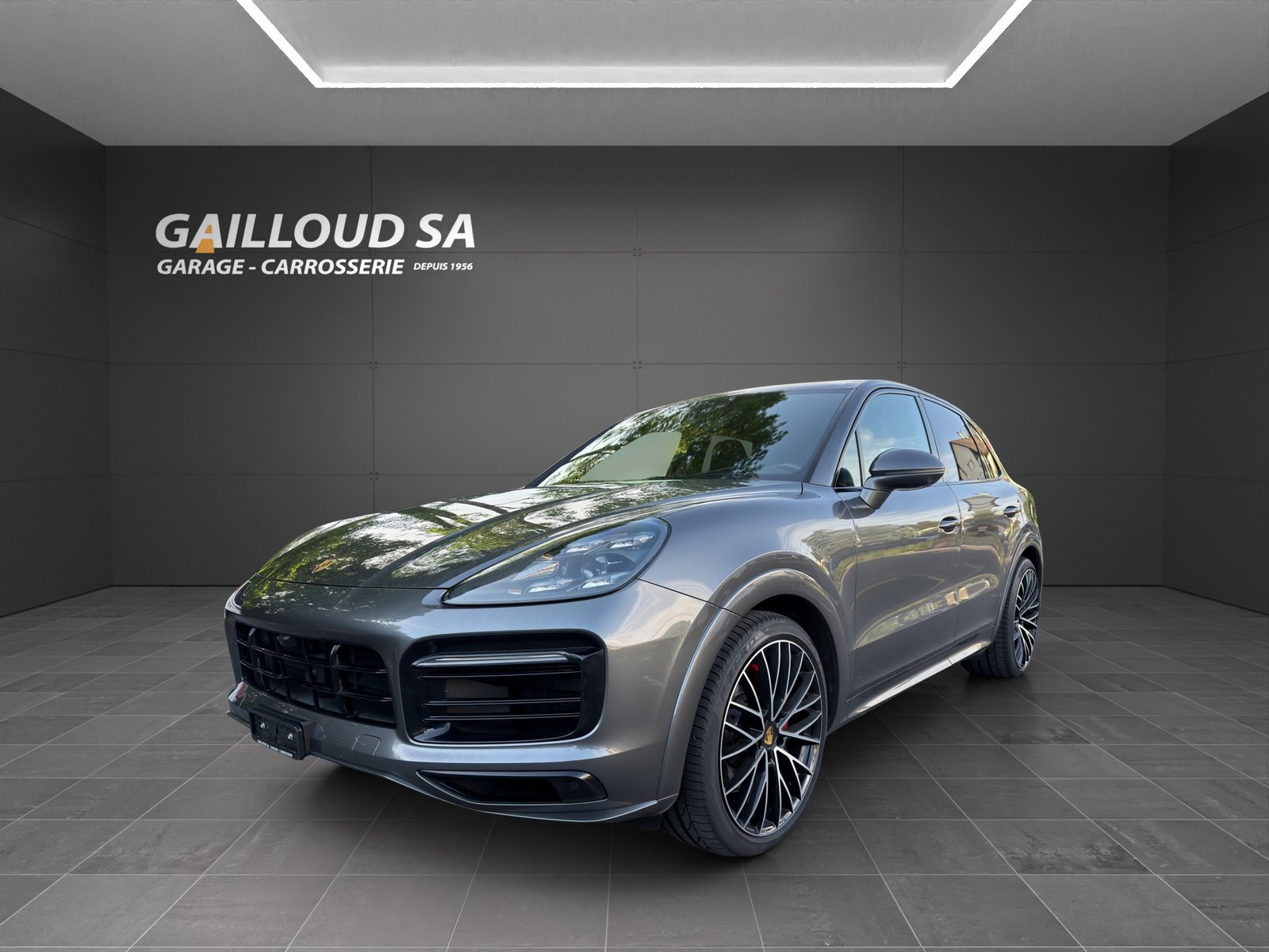 PORSCHE Cayenne GTS, Petrol, Second hand / Used, Automatic - 2