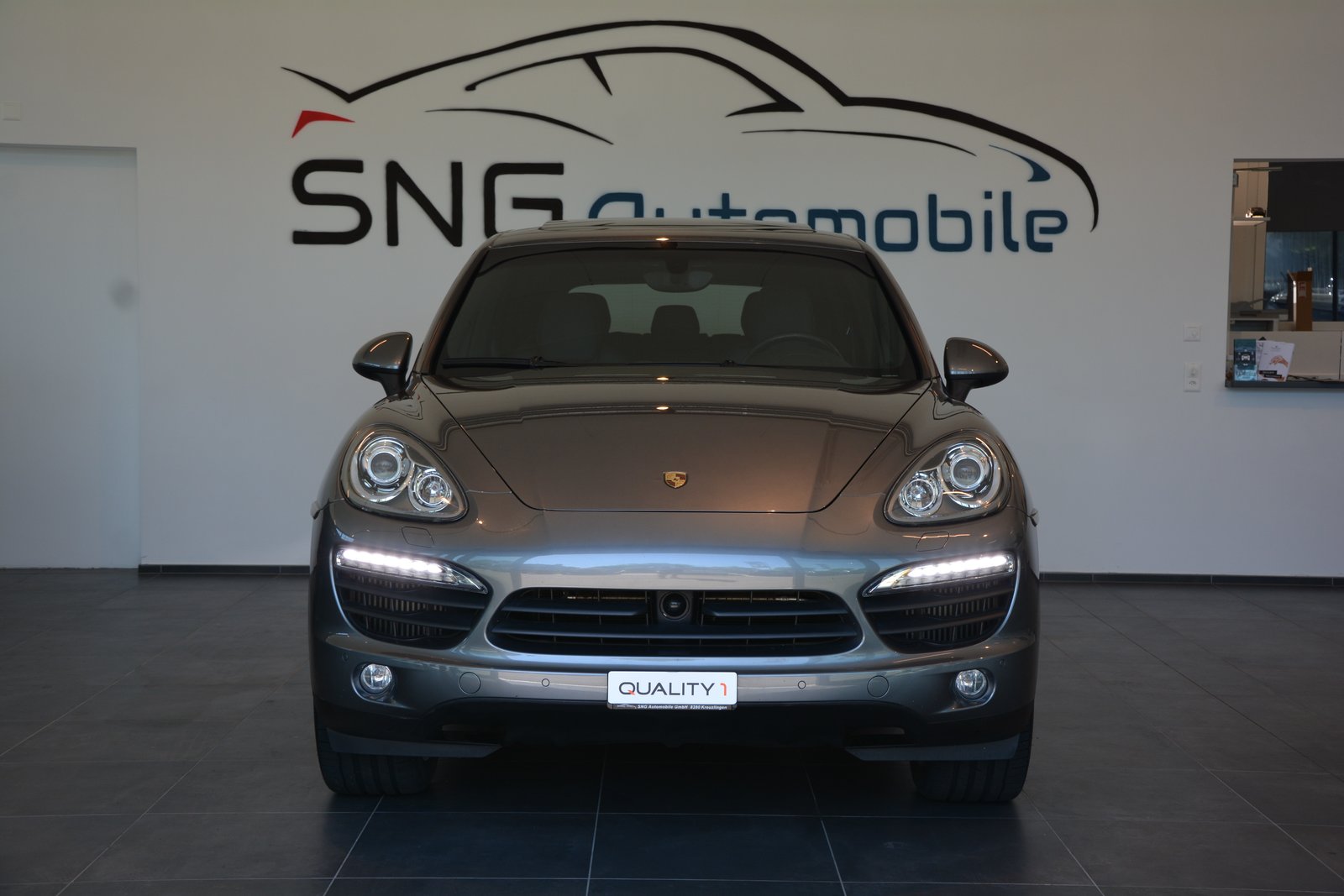 PORSCHE Cayenne S Diesel, Diesel, Second hand / Used, Automatic