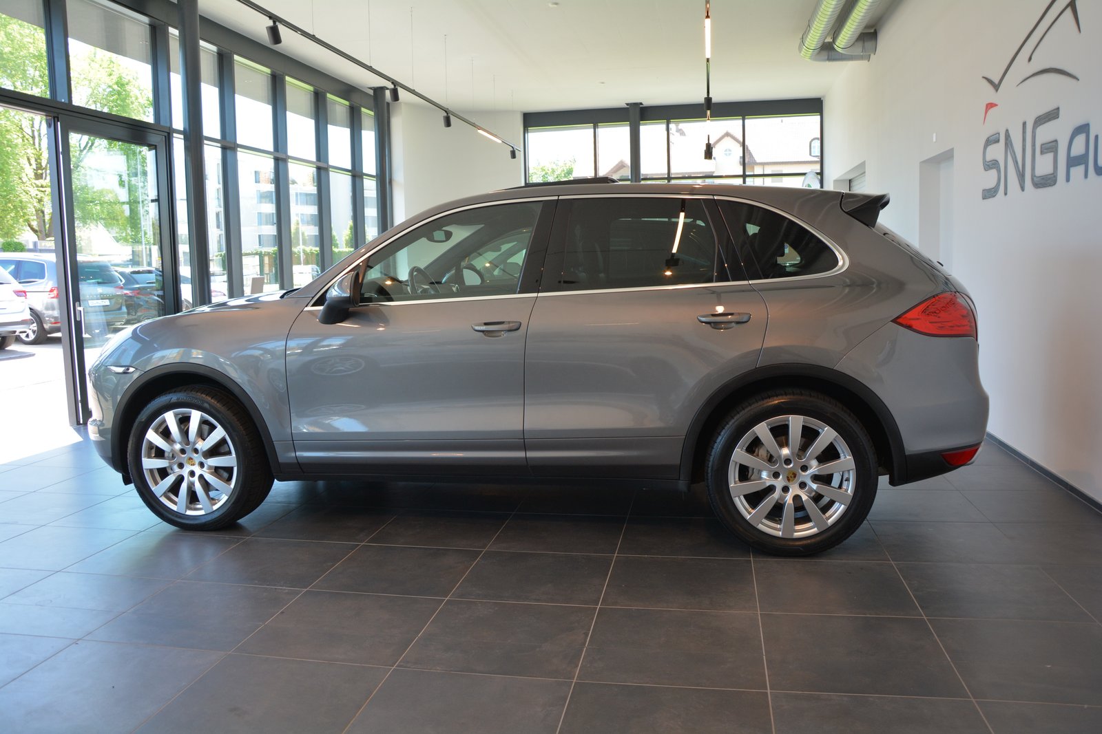 PORSCHE Cayenne S Diesel, Diesel, Second hand / Used, Automatic - 3