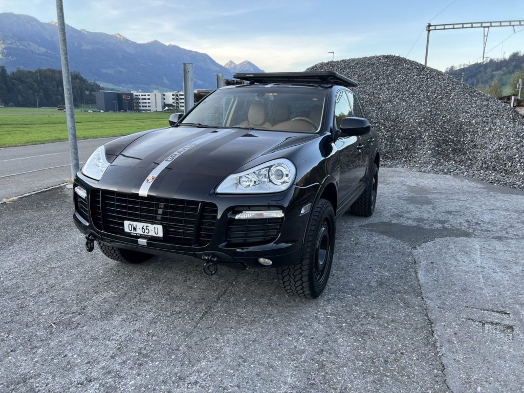 PORSCHE 4.8 V8 GTS Tiptronic
