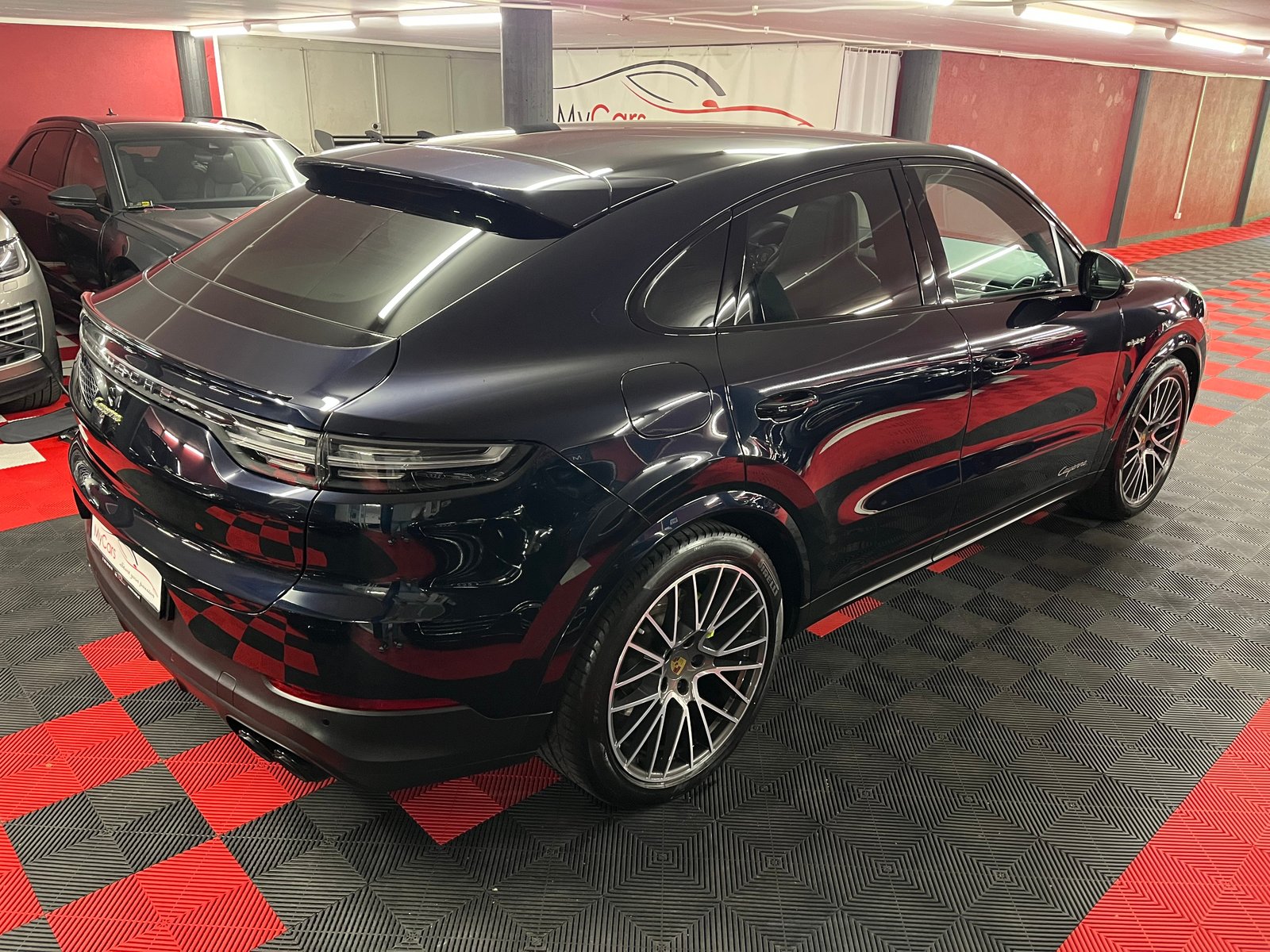 PORSCHE Cayenne Coupé E-Hybrid, Plug-in-Hybrid Benzin/Elektro, Occasion / Gebraucht, Automatik - 6