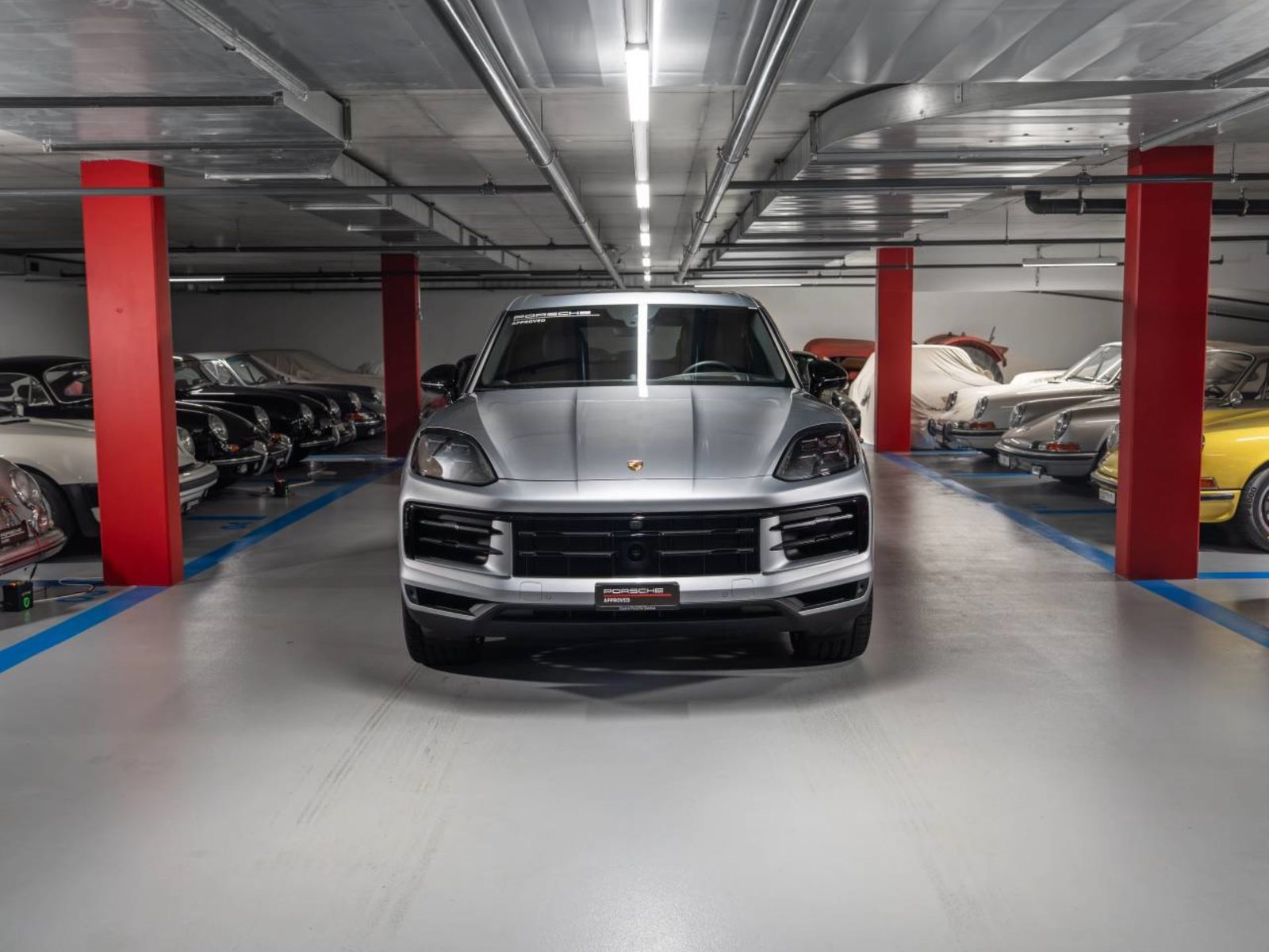 PORSCHE Cayenne S E-Hybrid, Plug-in-Hybrid Petrol/Electric, Second hand / Used, Automatic - 2