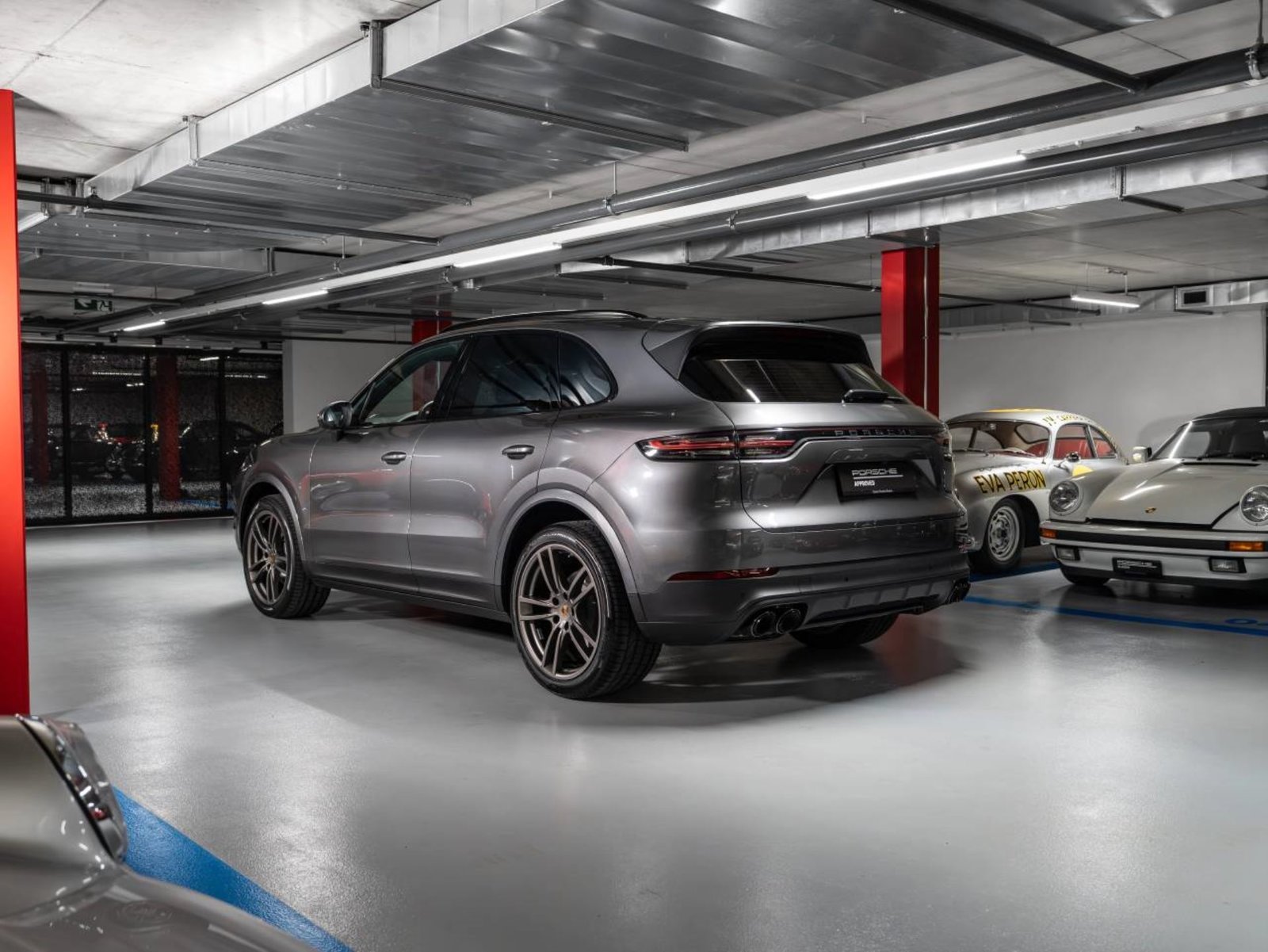 PORSCHE Cayenne, Petrol, Second hand / Used, Automatic - 3