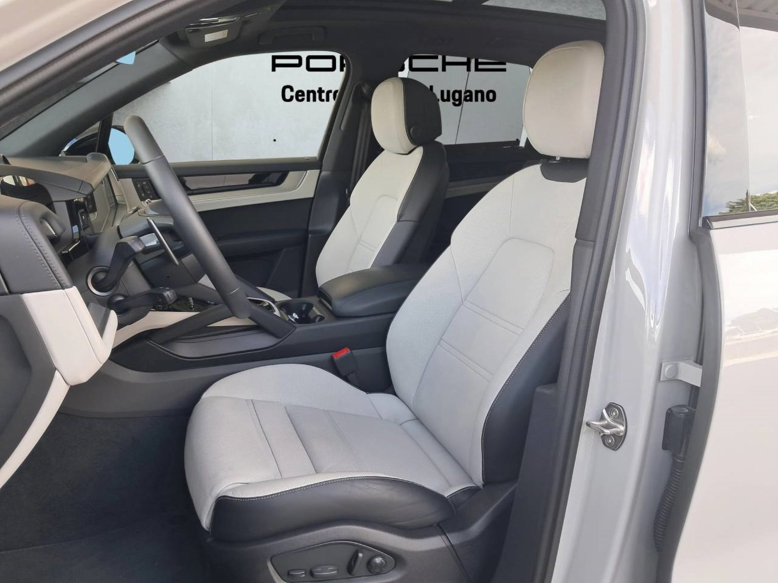 PORSCHE Cayenne S E-Hybrid Black Edition, Plug-in-Hybrid Benzina/Elettrica, Occasioni / Usate, Automatico - 5