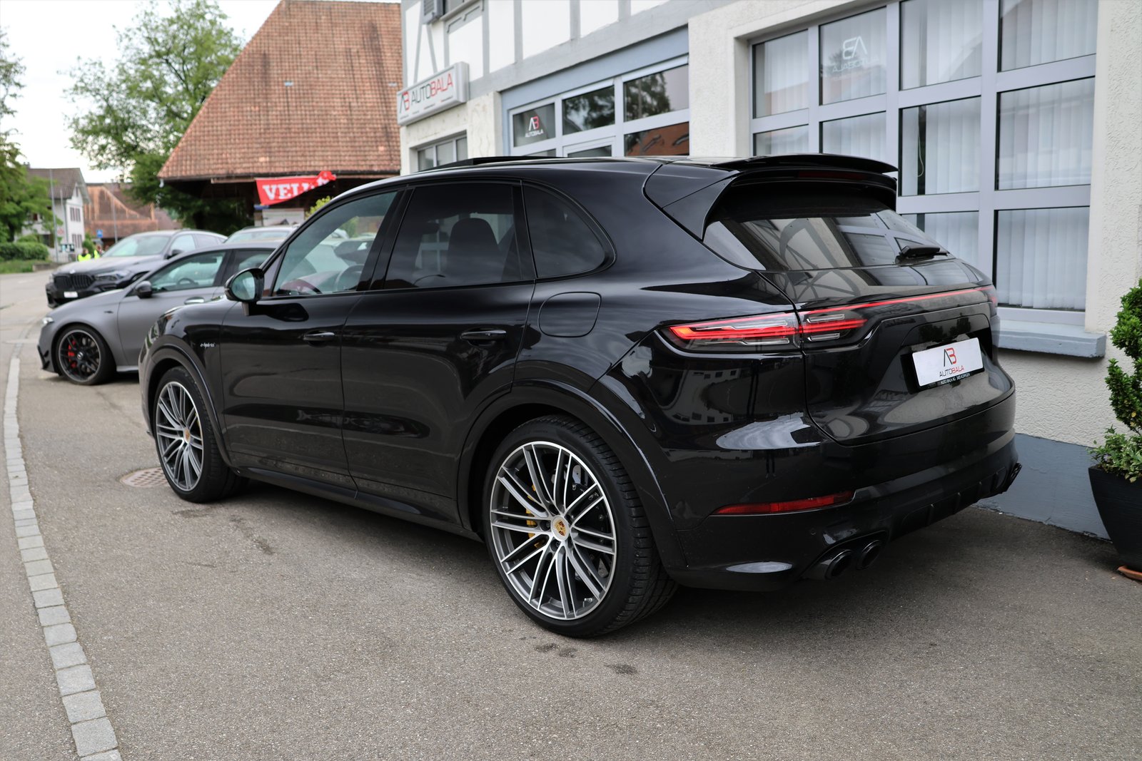 PORSCHE Cayenne Turbo S E-Hybrid (CH) Approved bis 12/26, Plug-in-Hybrid Petrol/Electric, Second hand / Used, Automatic - 6