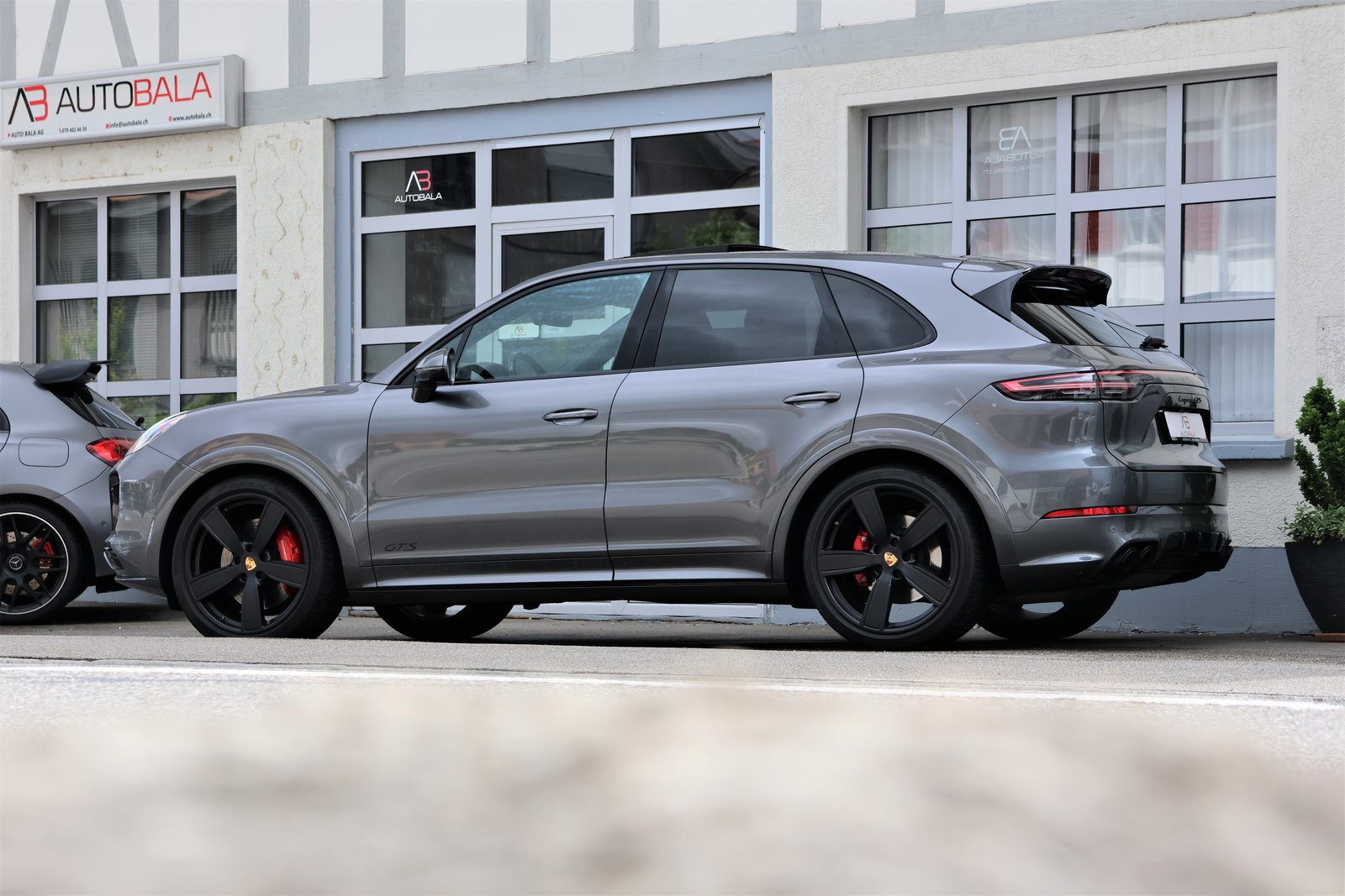 PORSCHE Cayenne GTS (CH) 2+2y Approved, Petrol, Second hand / Used, Automatic - 4