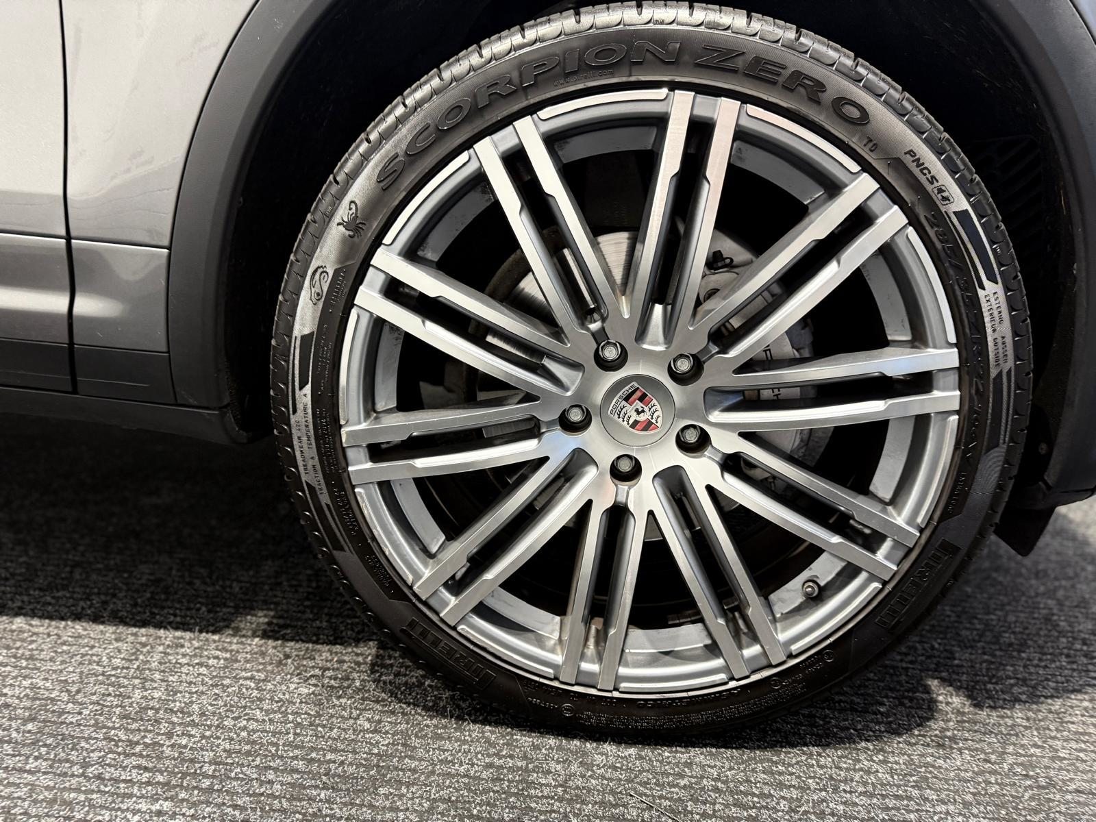 PORSCHE Cayenne 3.0 V6 S Hybrid, Full-Hybrid Petrol/Electric, Second hand / Used, Automatic - 7