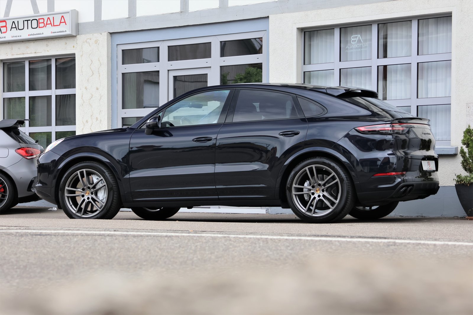 PORSCHE Cayenne Turbo Coupé (CH) *MoonlightBlue*, Benzin, Occasion / Gebraucht, Automatik - 4