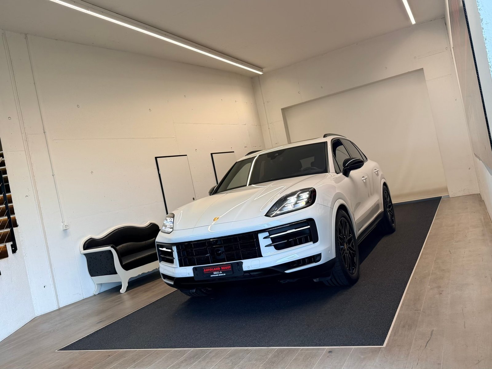 PORSCHE Cayenne S Tiptronic, Petrol, Second hand / Used, Automatic - 3