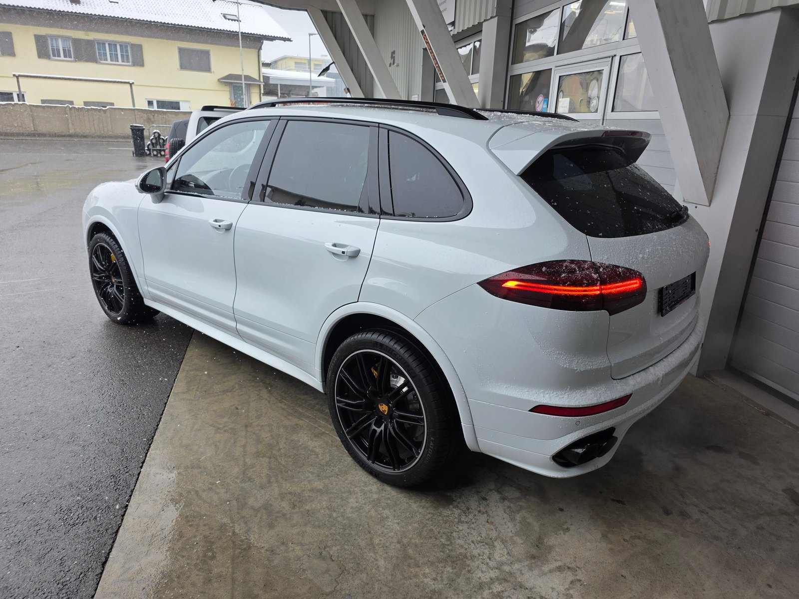 PORSCHE Cayenne Turbo S, Petrol, Second hand / Used, Automatic - 2