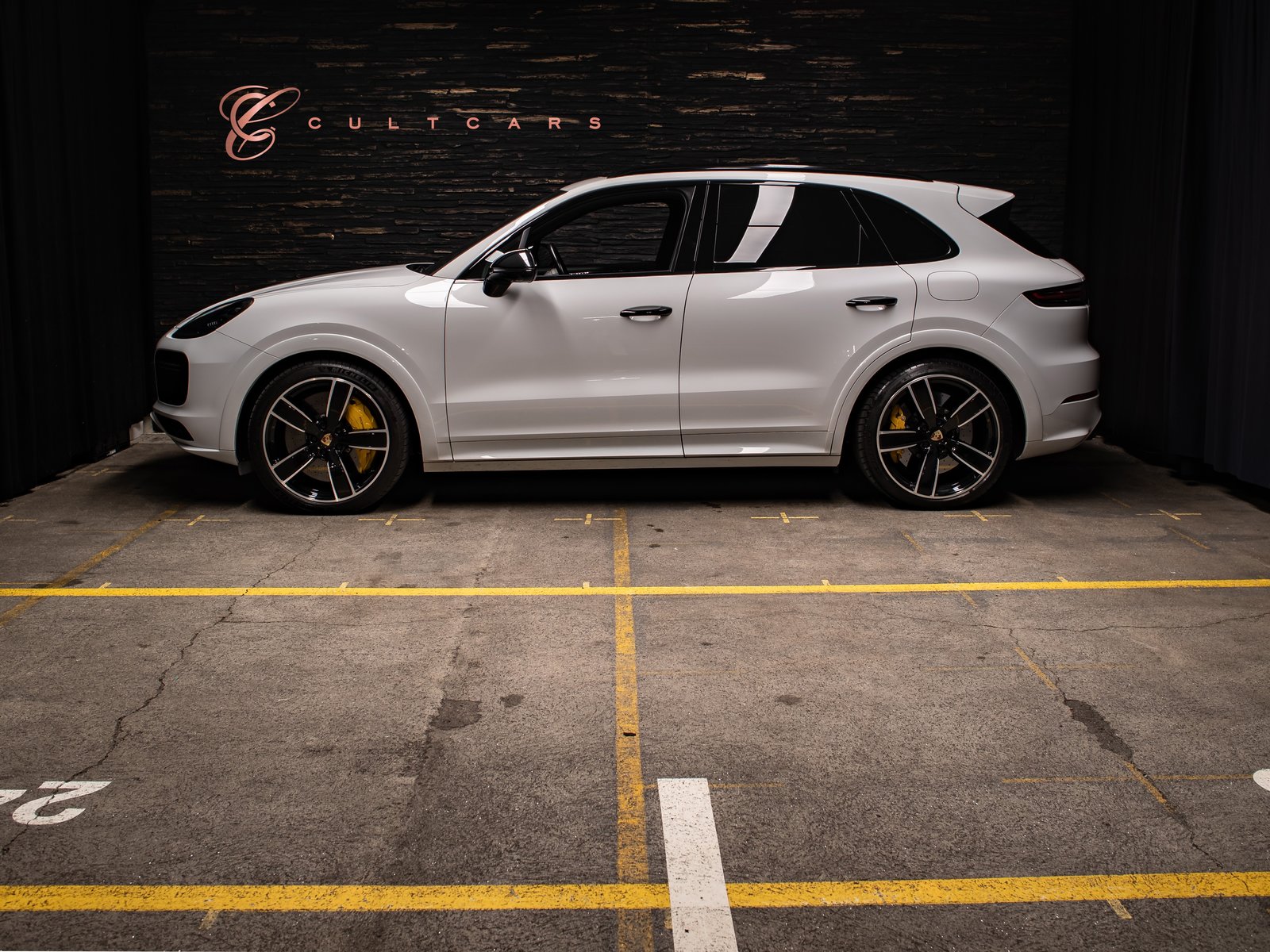 PORSCHE Cayenne Turbo S E-Hybrid, Plug-in-Hybrid Benzina/Elettrica, Occasioni / Usate, Automatico - 2