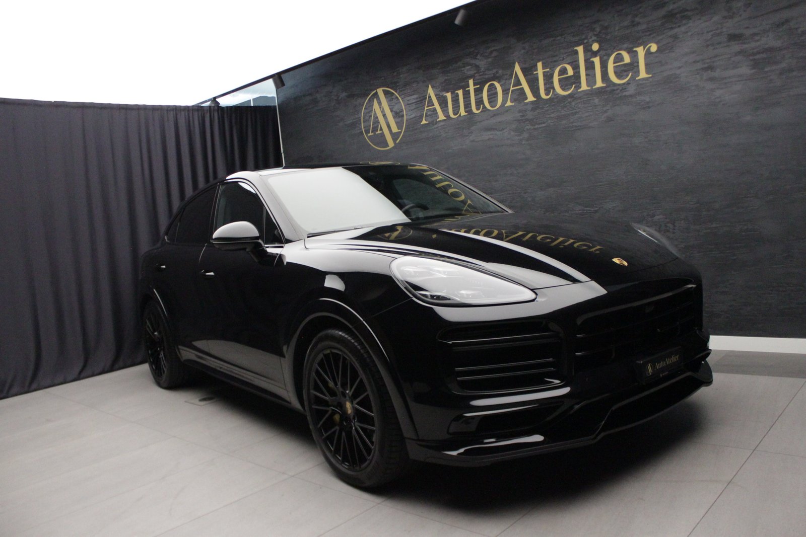 PORSCHE Cayenne Turbo Coupé S E-Hybrid, Plug-in-Hybrid Petrol/Electric, Second hand / Used, Automatic - 2