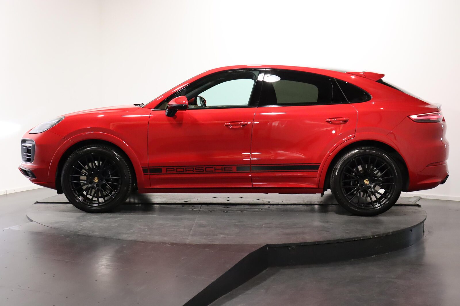 PORSCHE Cayenne Coupé 4.0 V8 GTS, Essence, Occasion / Utilisé, Automatique - 3