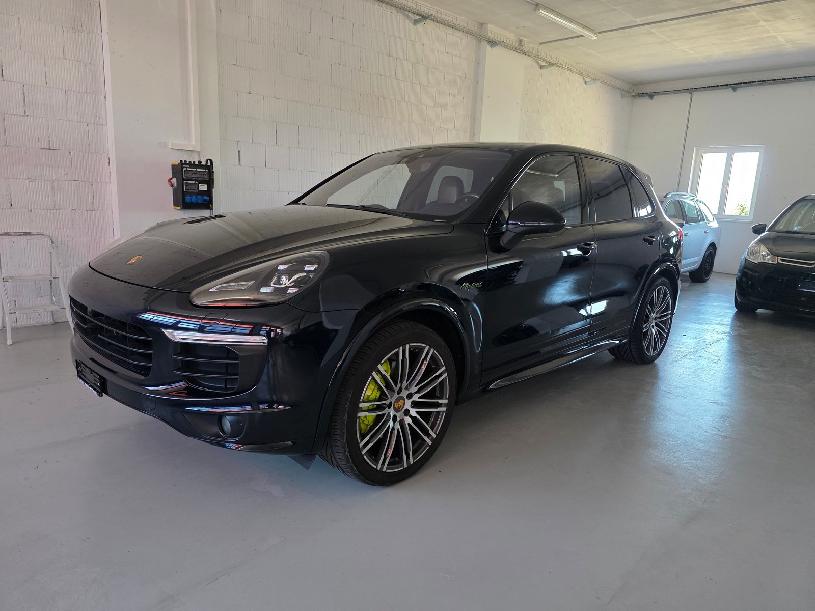 PORSCHE Cayenne S E-Hybrid Platinum Edition, Plug-in-Hybrid Benzina/Elettrica, Occasioni / Usate, Automatico - 3